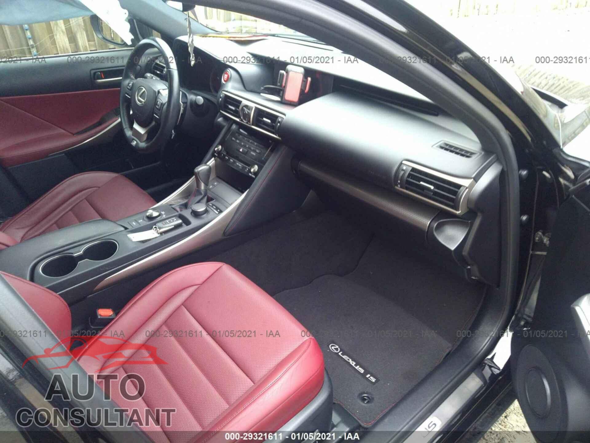 LEXUS IS 2017 - JTHBA1D23H5050377