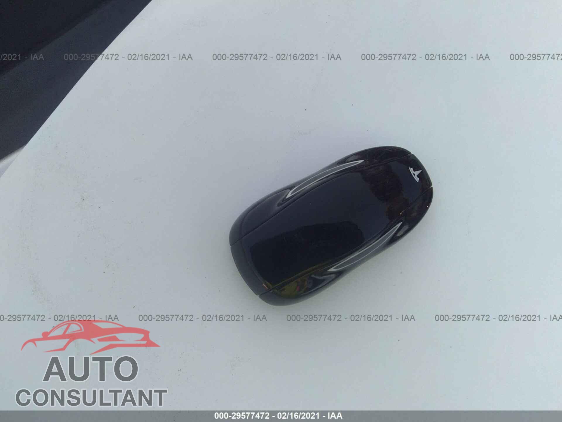TESLA MODEL S 2019 - 5YJSA1E4XKF330370