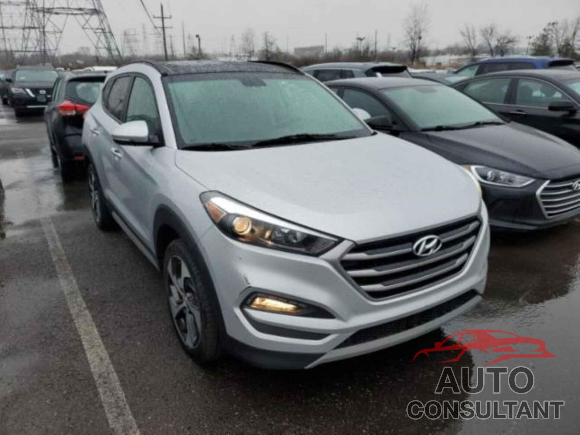 HYUNDAI TUCSON 2018 - KM8J3CA27JU670969