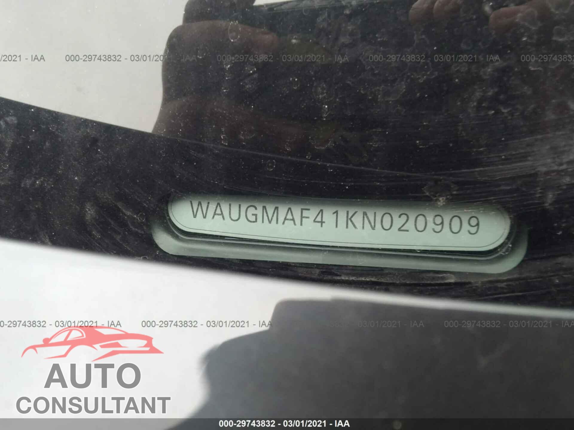 AUDI A4 2019 - WAUGMAF41KN020909