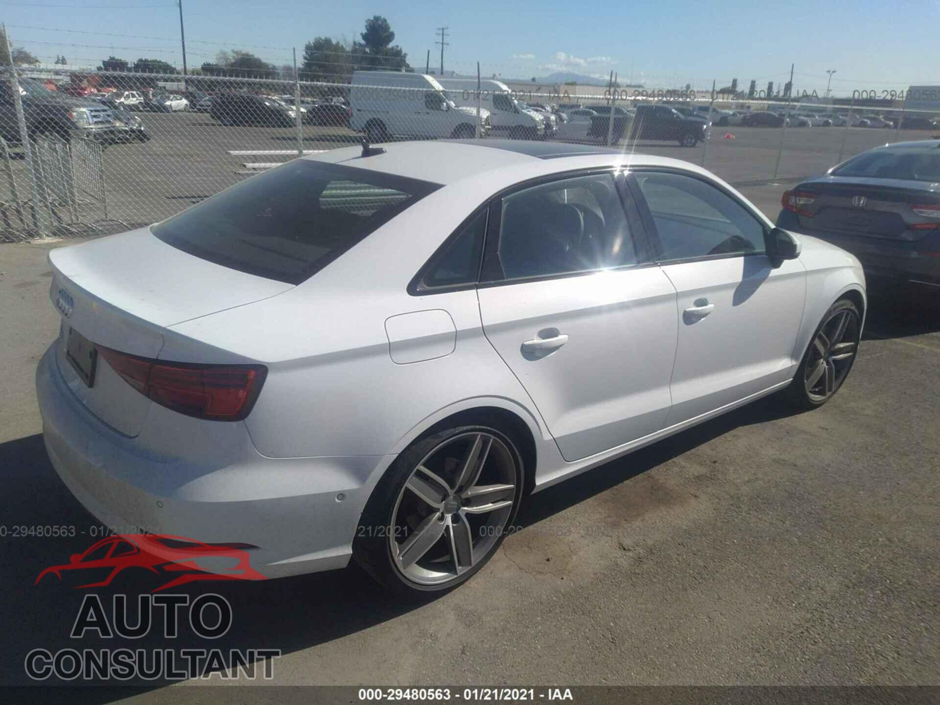 AUDI A3 SEDAN 2020 - WAUCUGFF2LA005170