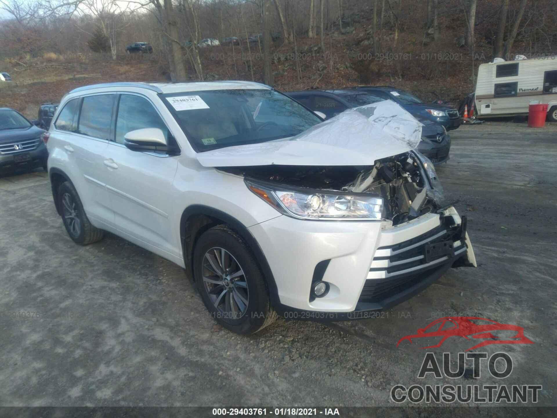 TOYOTA HIGHLANDER 2018 - 5TDJZRFH4JS861336