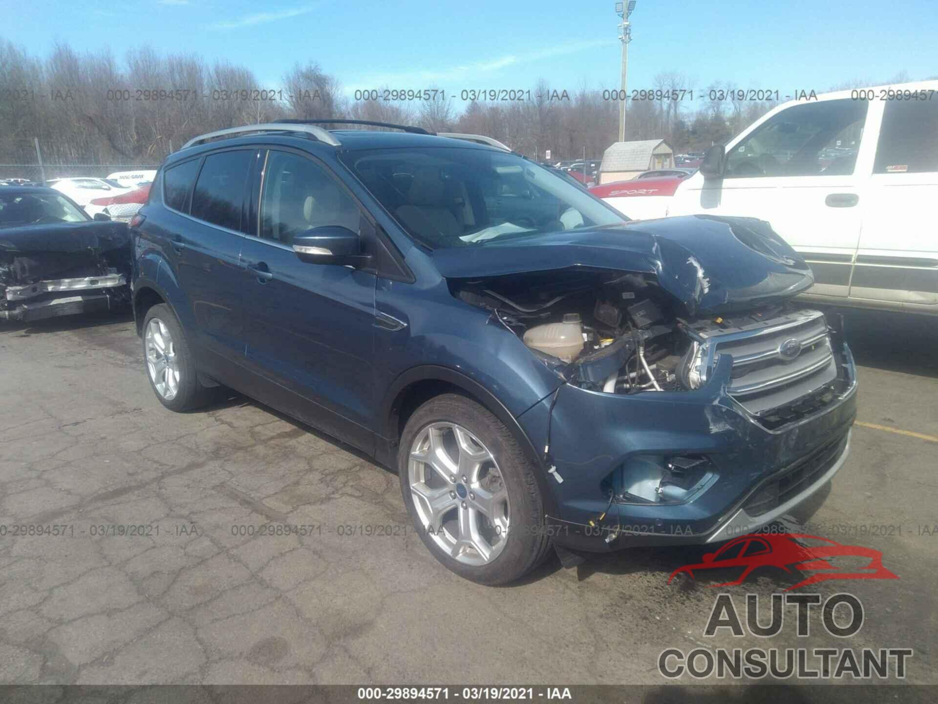 FORD ESCAPE 2018 - 1FMCU9J99JUA59900