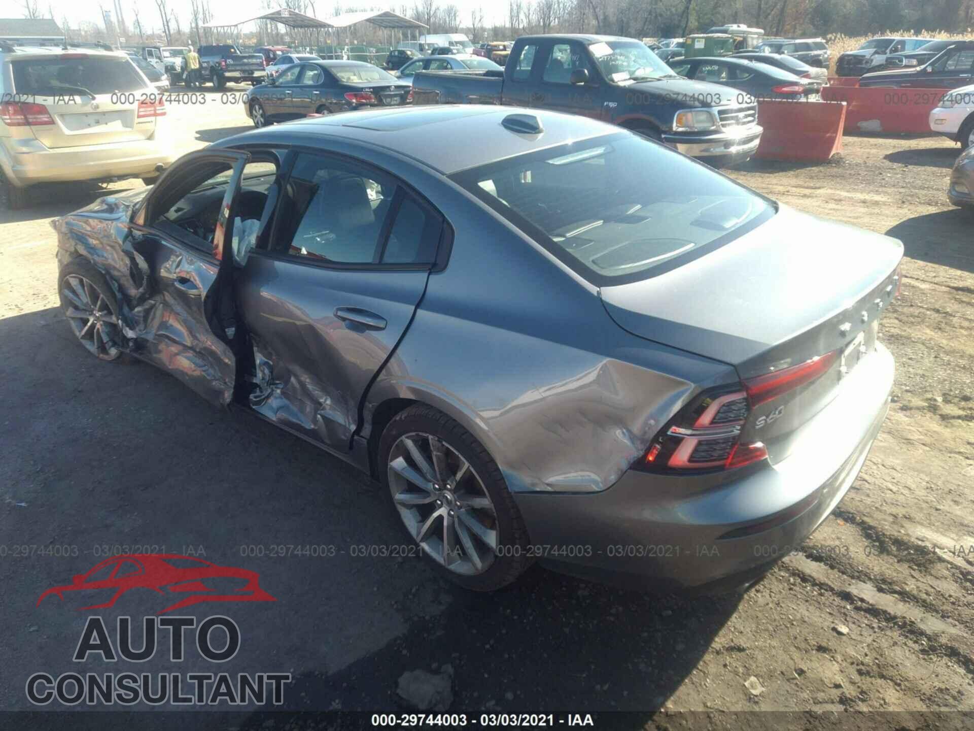 VOLVO S60 2020 - 7JRA22TK8LG036006