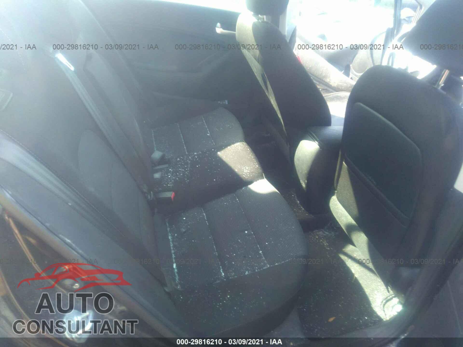 KIA FORTE5 2017 - KNAFK5A88H5677752