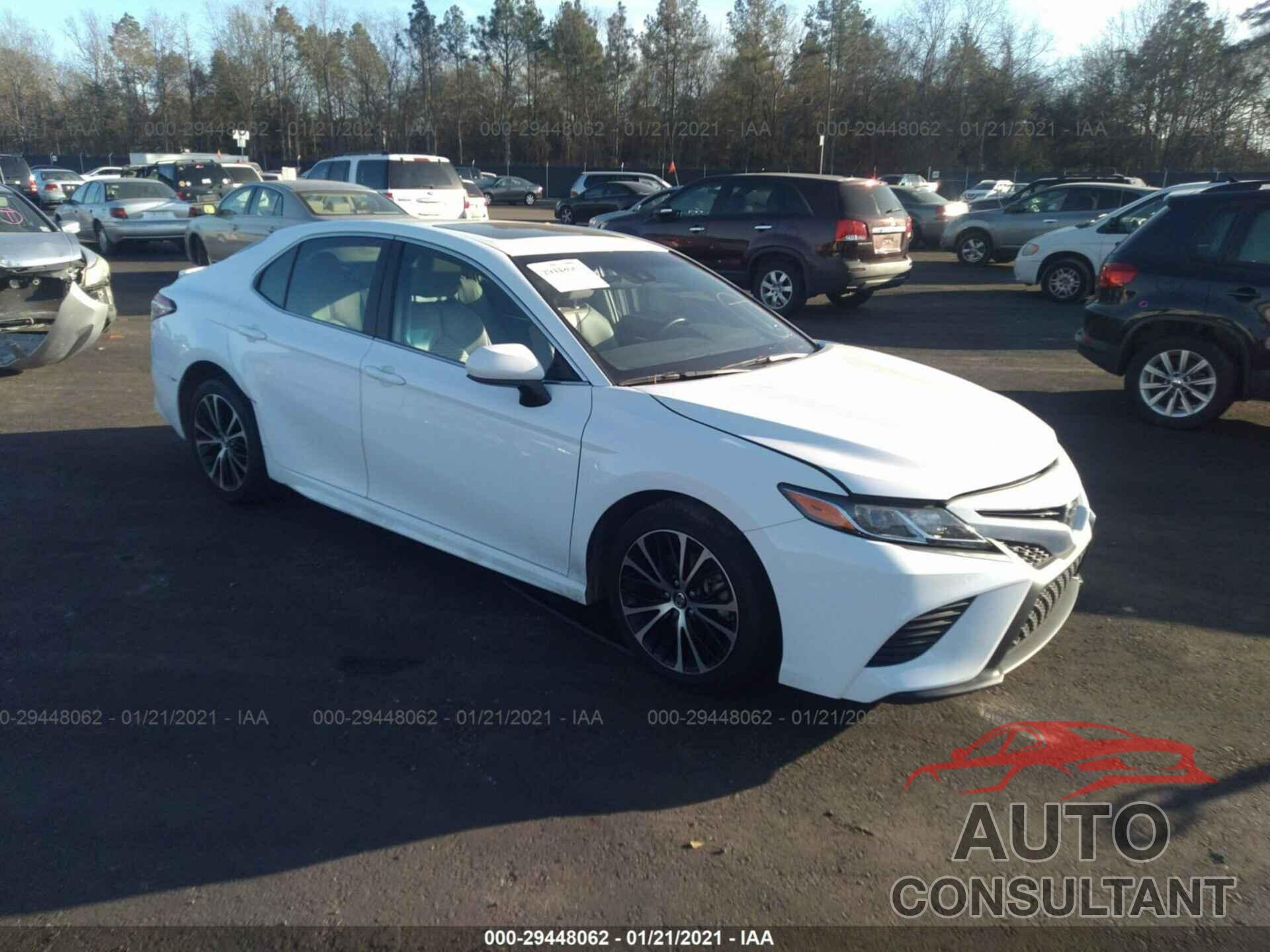 TOYOTA CAMRY 2018 - 4T1B11HK6JU634243