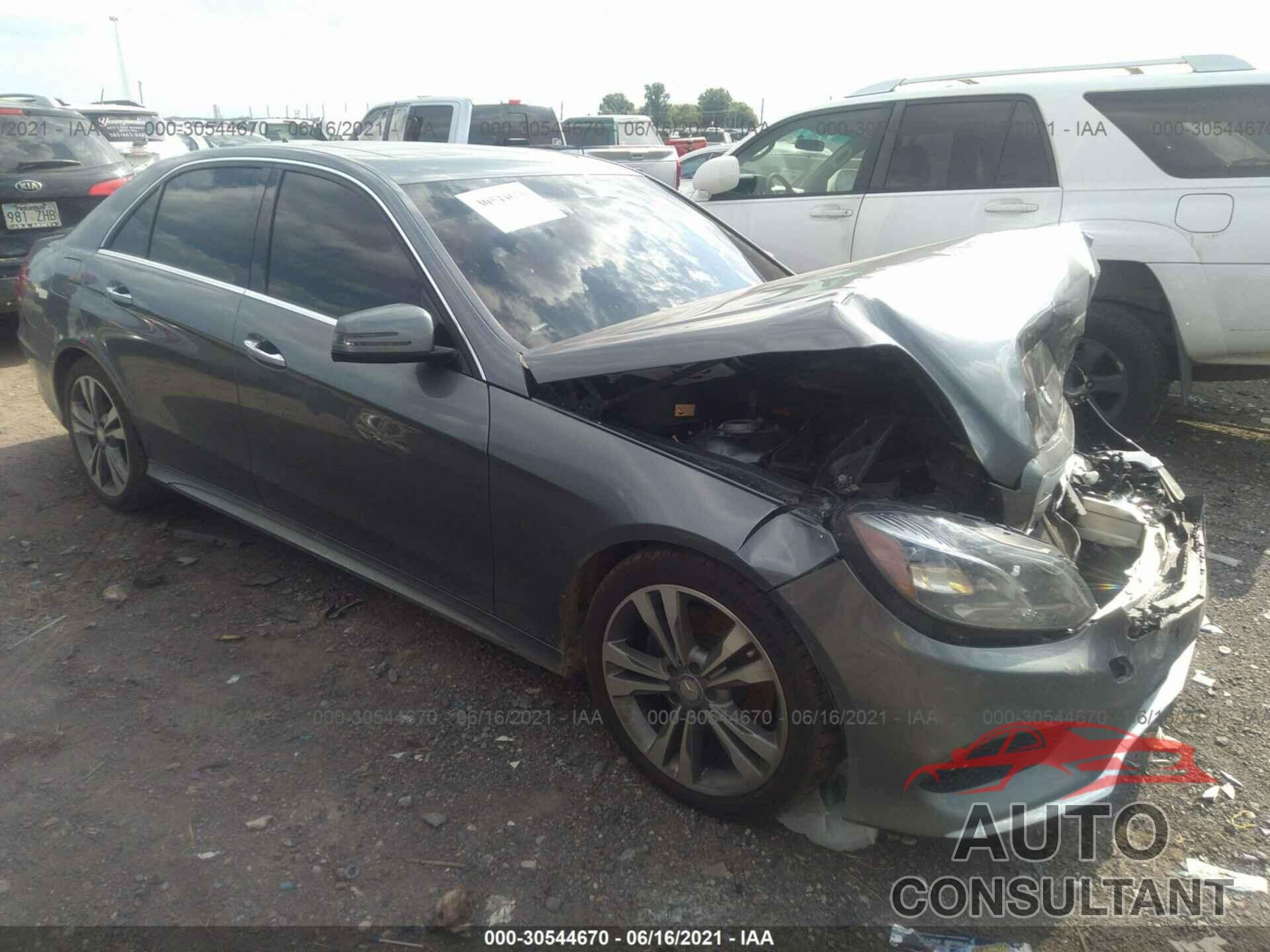 MERCEDES-BENZ E-CLASS 2016 - WDDHF5KB7GB236422