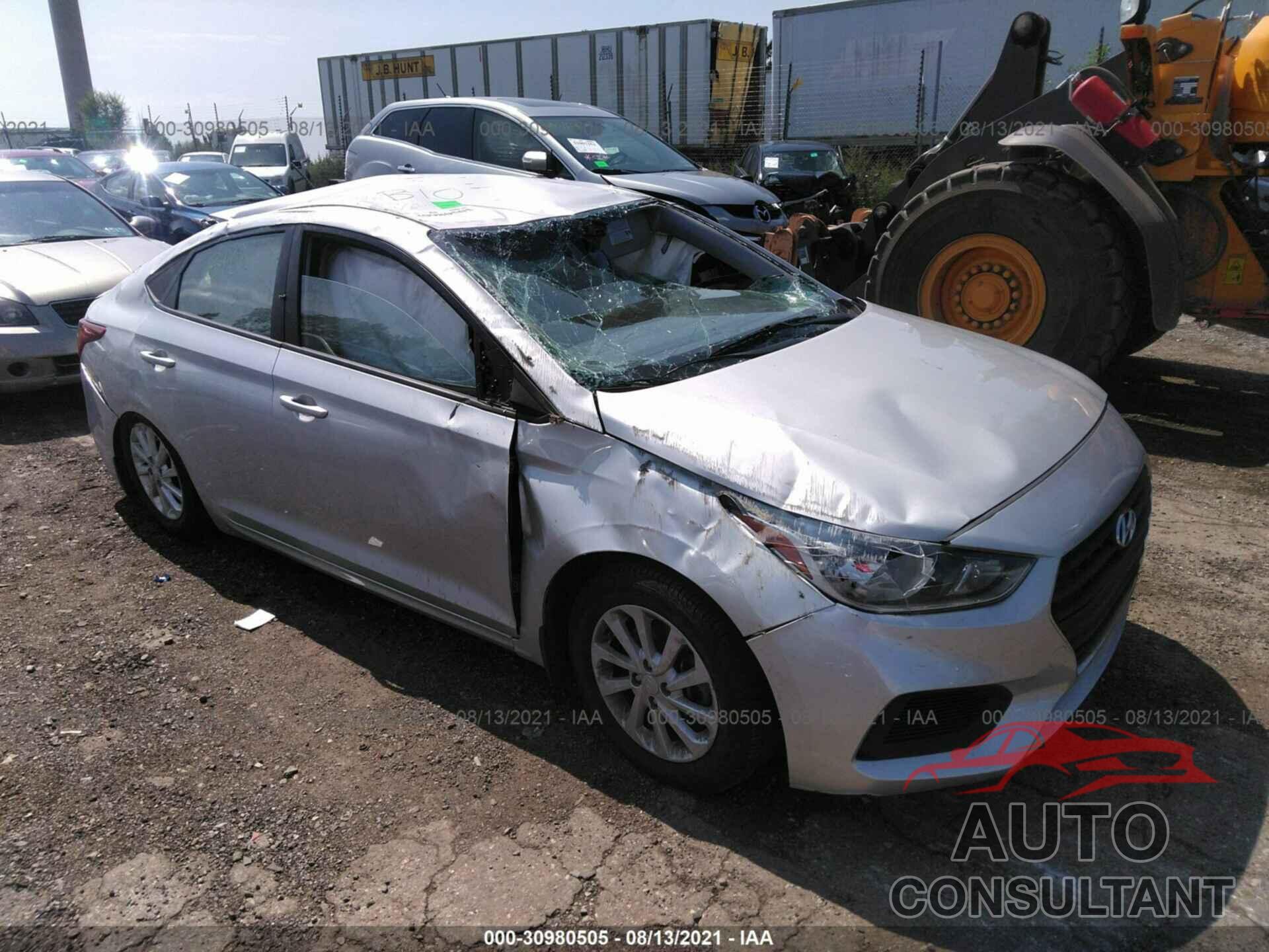 HYUNDAI ACCENT 2018 - 3KPC24A38JE017404