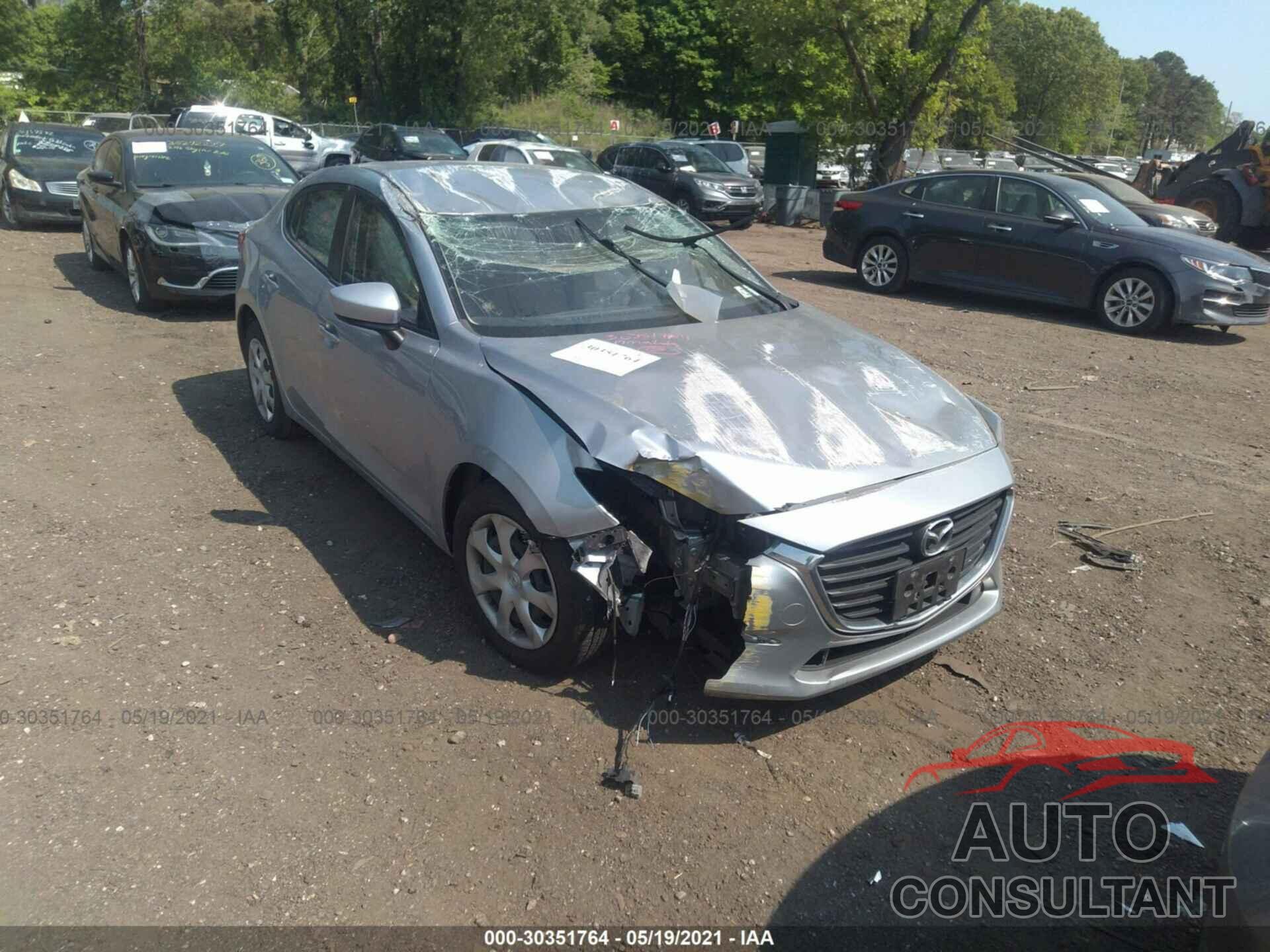 MAZDA MAZDA3 4-DOOR 2017 - 3MZBN1U79HM143140