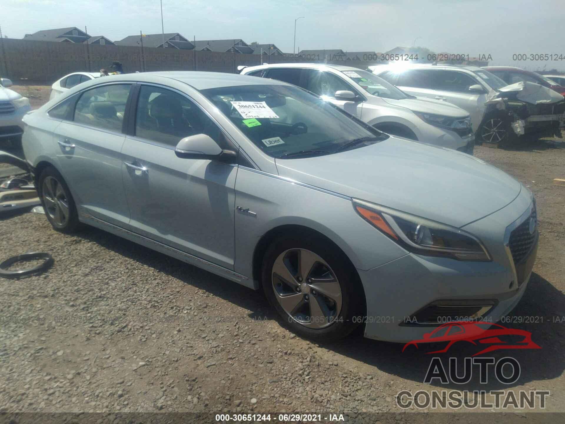 HYUNDAI SONATA HYBRID 2016 - KMHE34L19GA018750