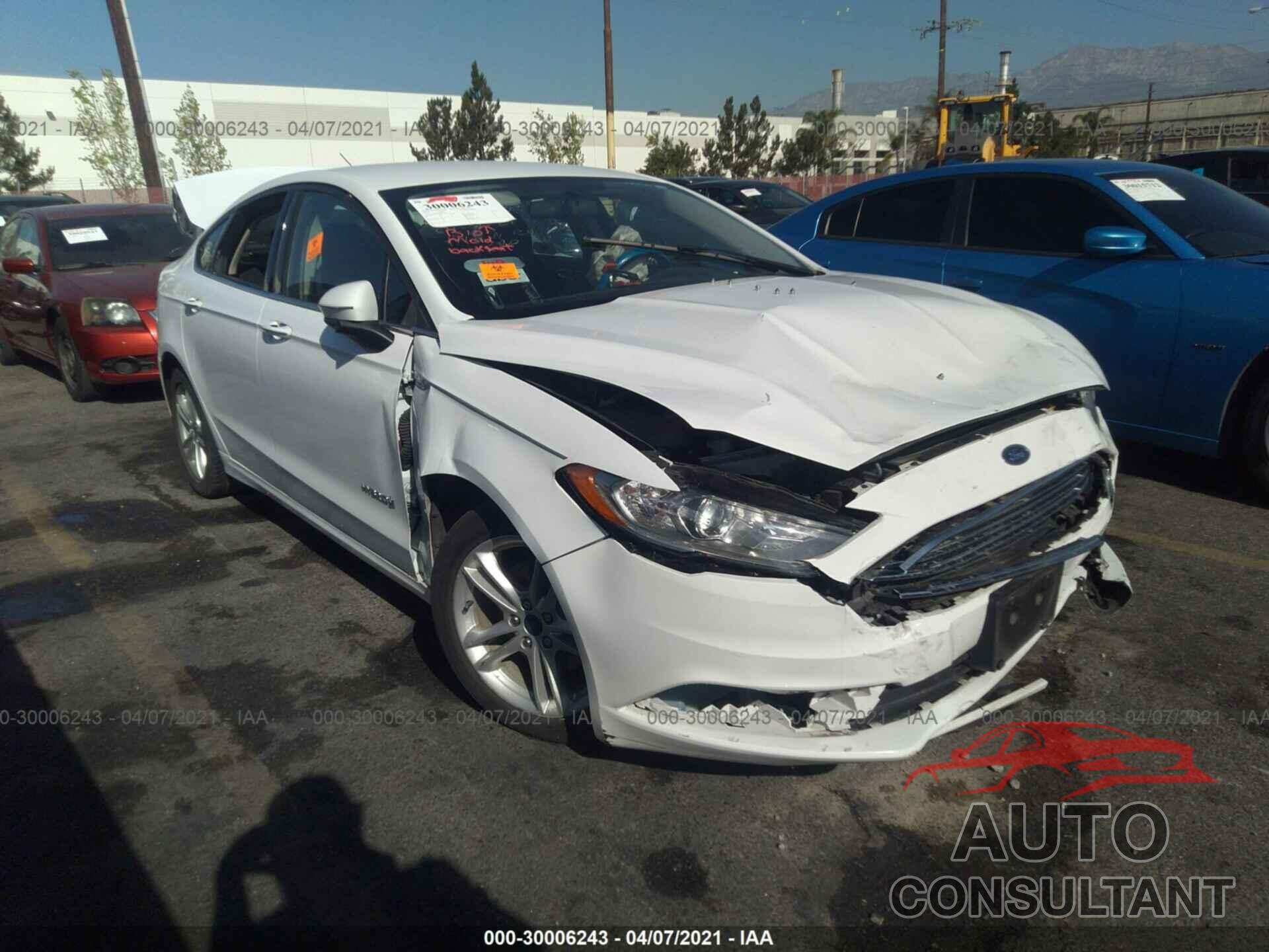 FORD FUSION HYBRID 2018 - 3FA6P0LU3JR163382