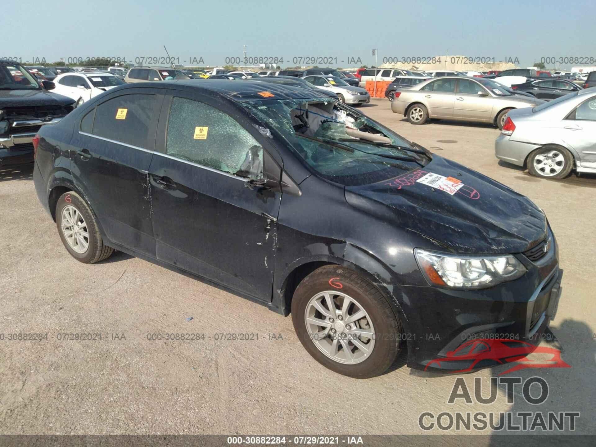 CHEVROLET SONIC 2017 - 1G1JD5SH1H4139303
