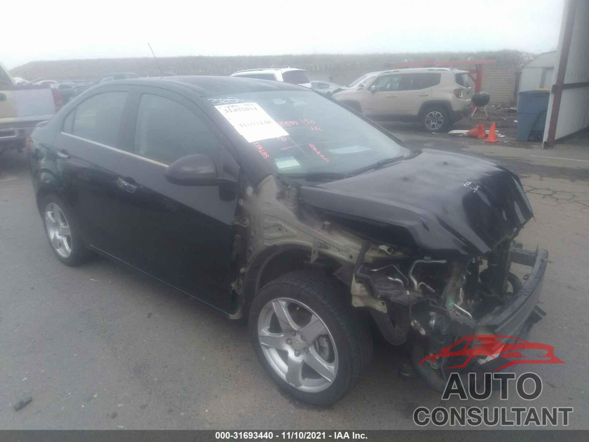 CHEVROLET SONIC 2016 - 1G1JE5SB1G4145805