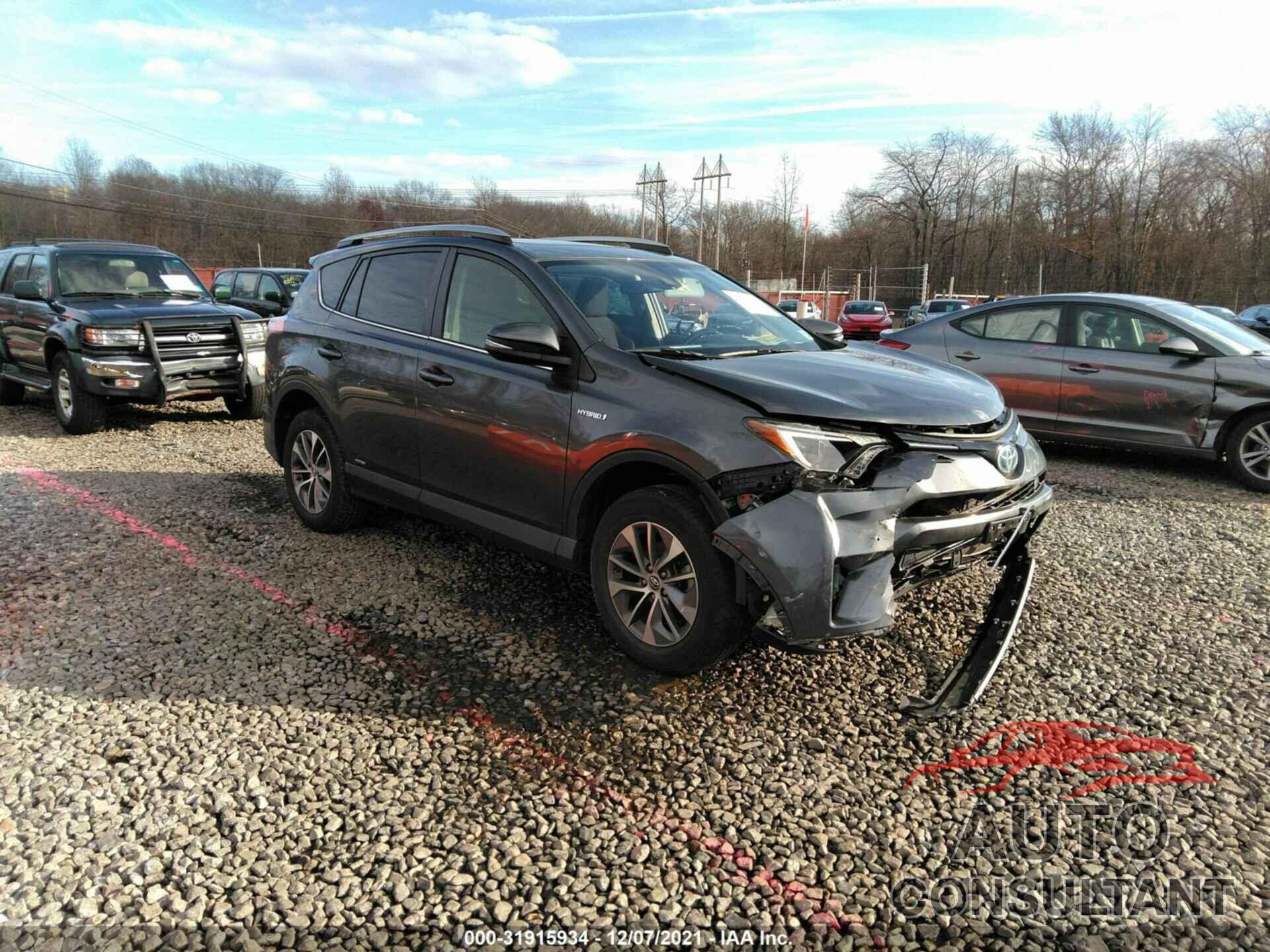 TOYOTA RAV4 2018 - JTMRJREV9JD223676