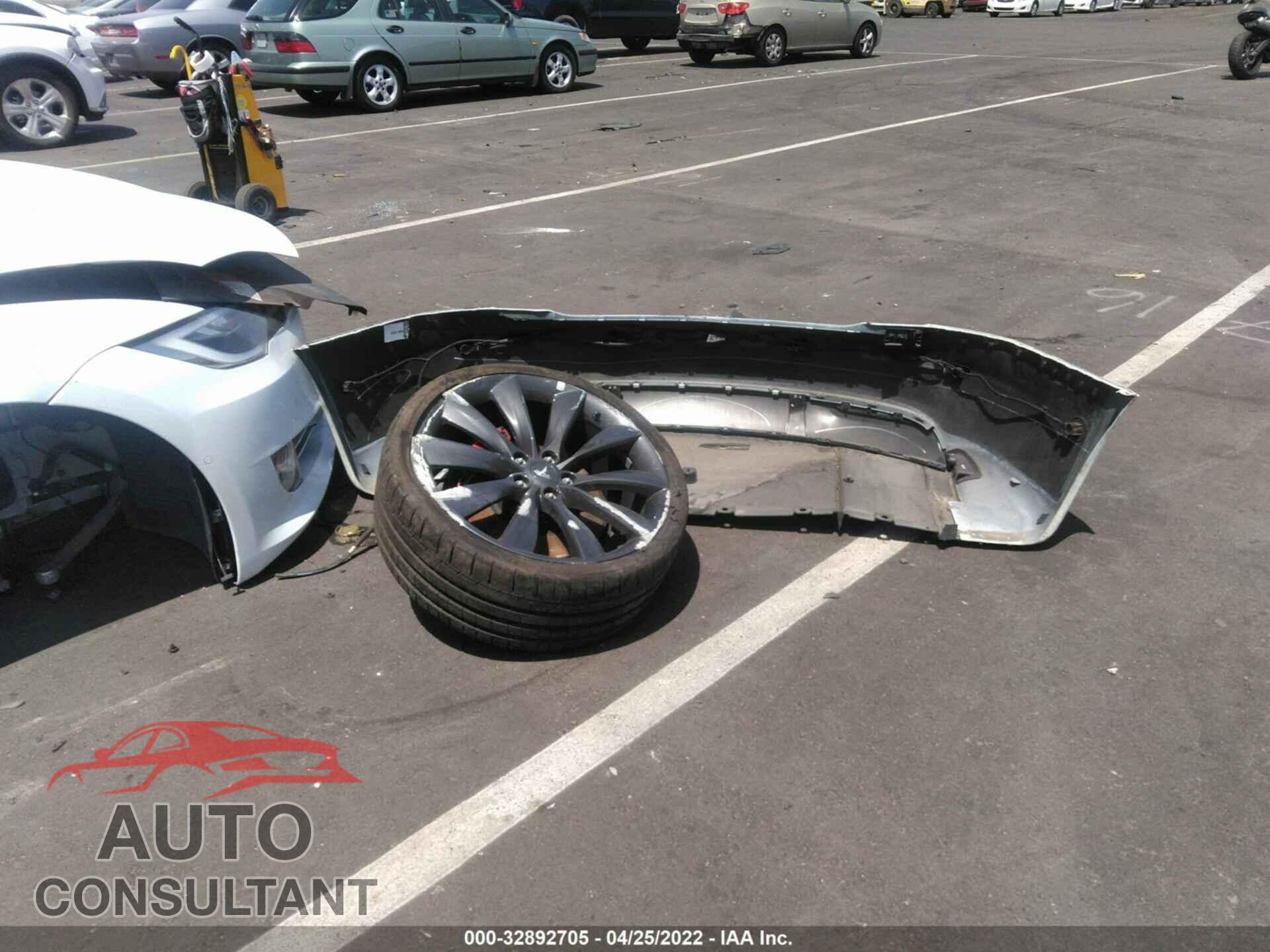 TESLA MODEL S 2017 - 5YJSA1E42HF200785