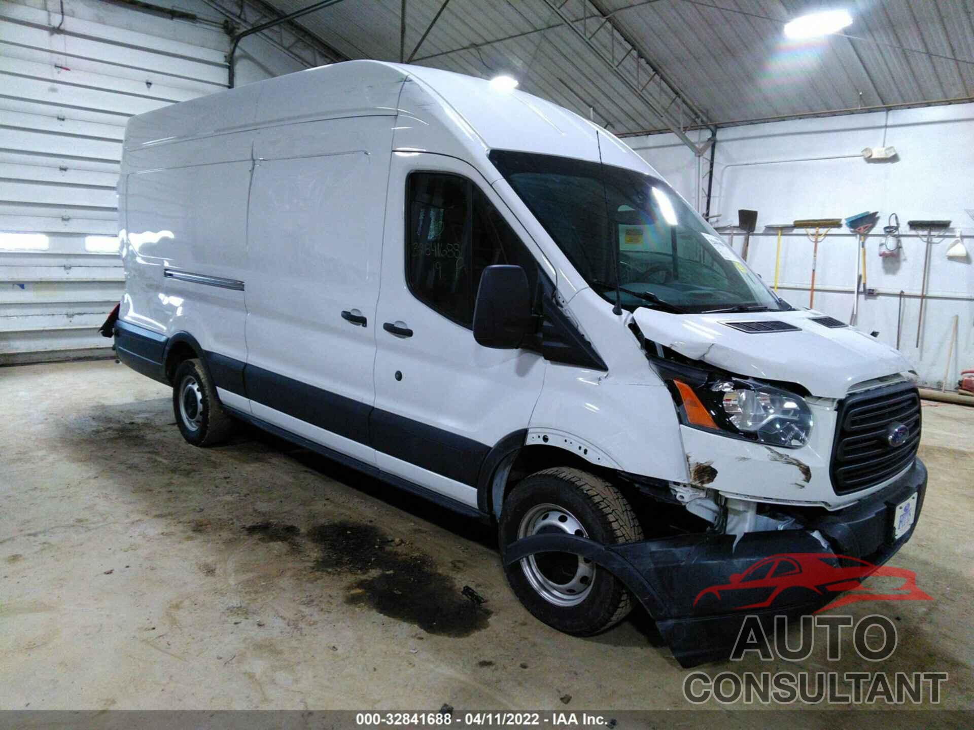 FORD TRANSIT VAN 2019 - 1FTYR3XM9KKA64192