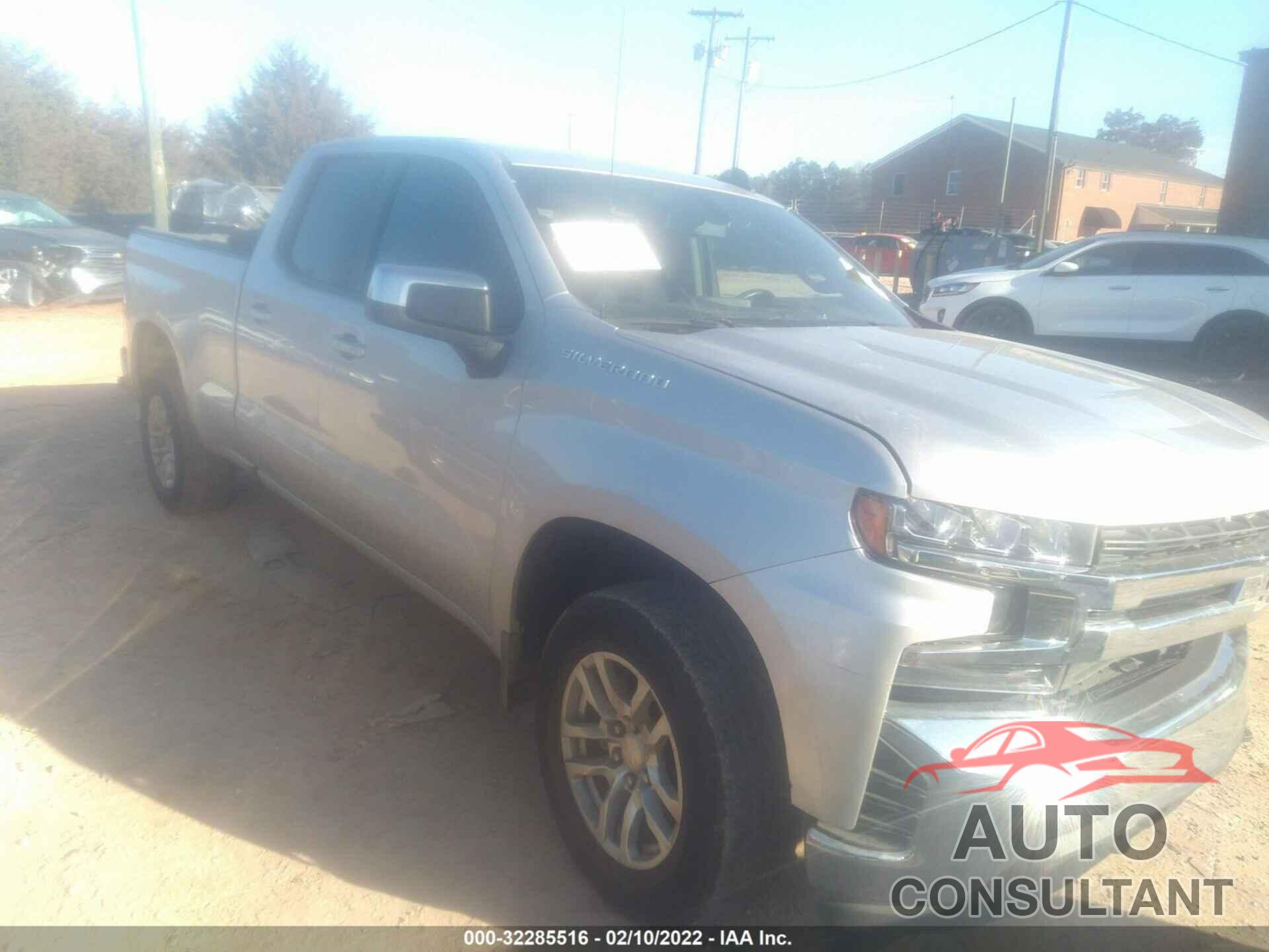 CHEVROLET SILVERADO 1500 2020 - 1GCRYDED6LZ156689