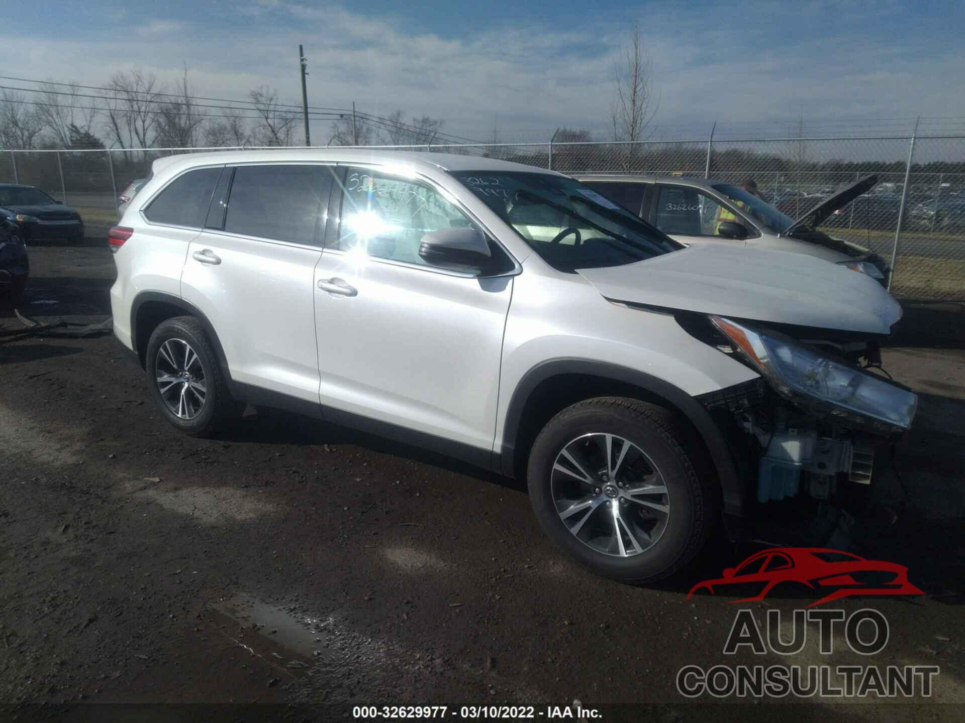 TOYOTA HIGHLANDER 2019 - 5TDZARFH7KS049153