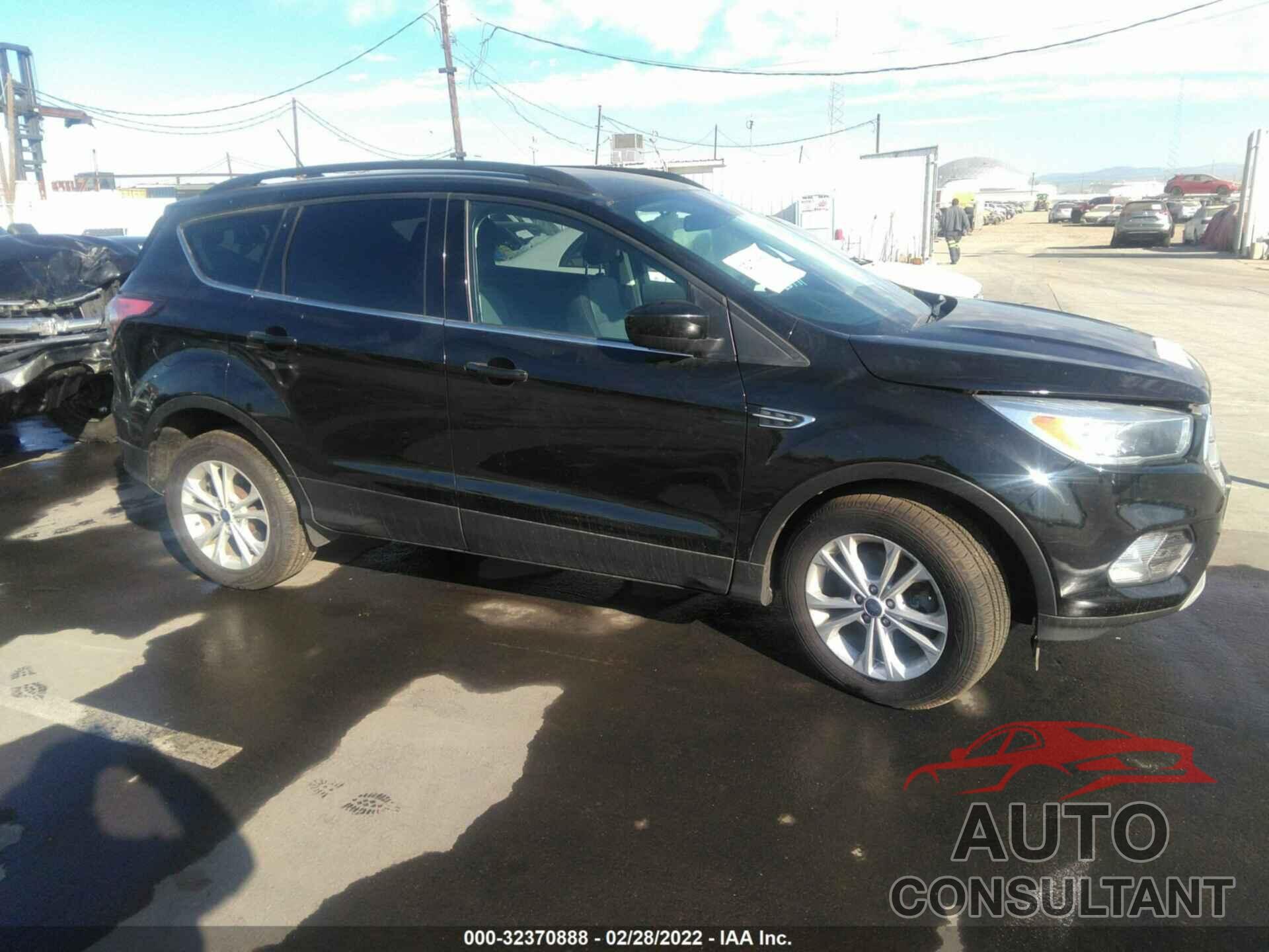FORD ESCAPE 2018 - 1FMCU9GD4JUB80913