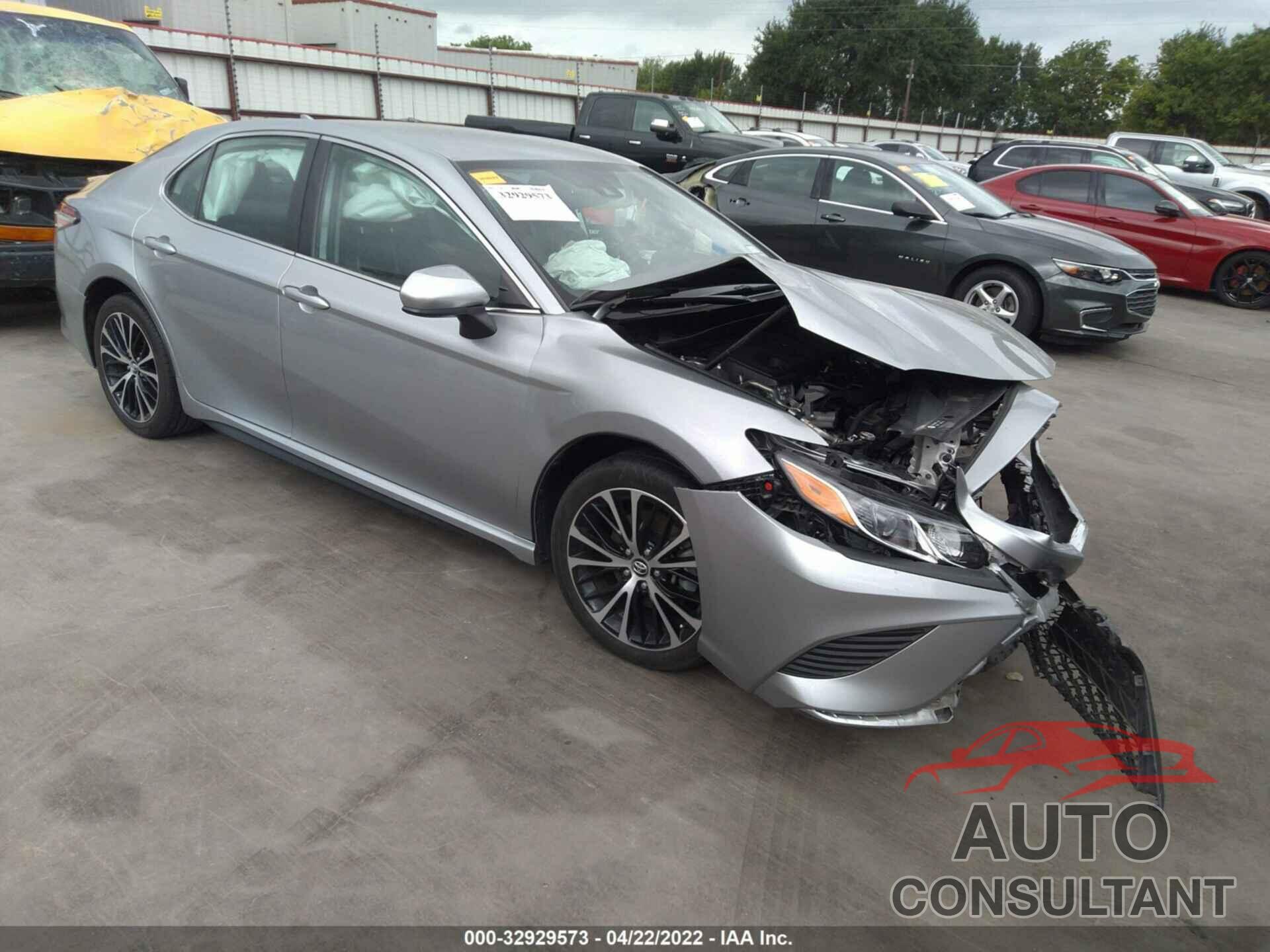 TOYOTA CAMRY 2020 - 4T1G11AK8LU894307