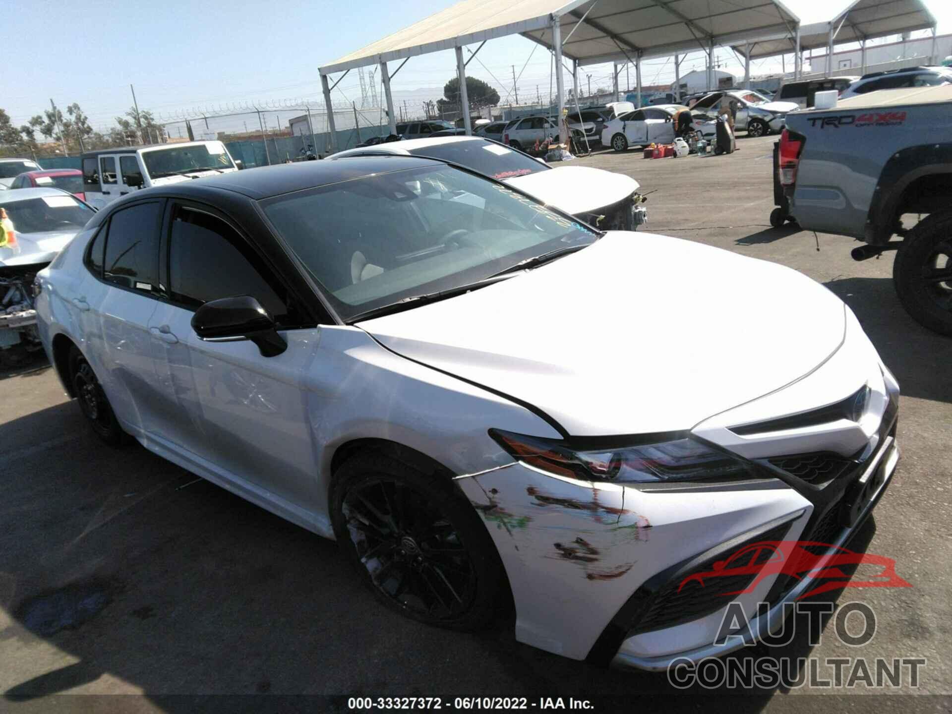 TOYOTA CAMRY 2022 - 4T1K31AK4NU038378