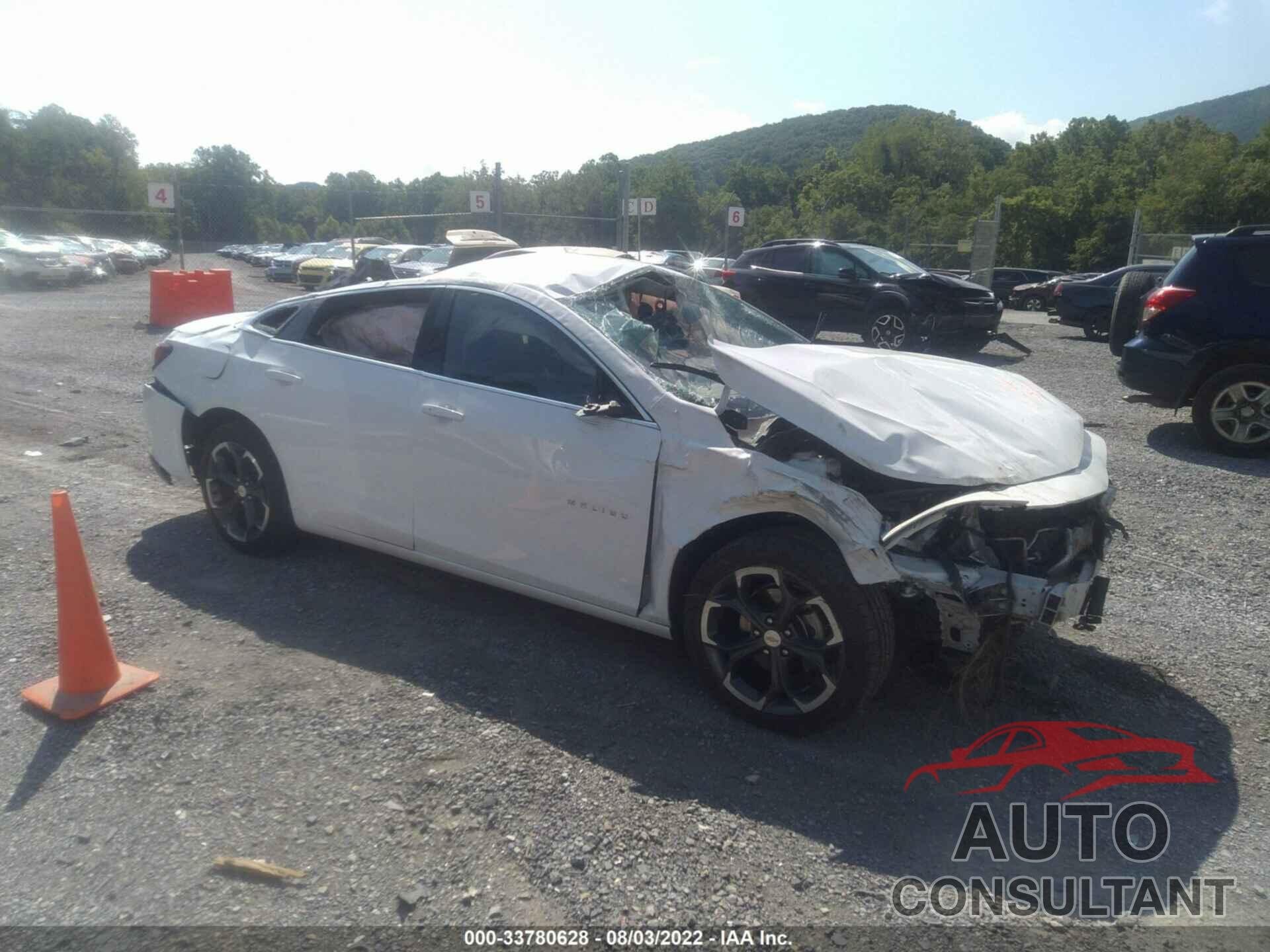 CHEVROLET MALIBU 2022 - 1G1ZD5ST3NF128861