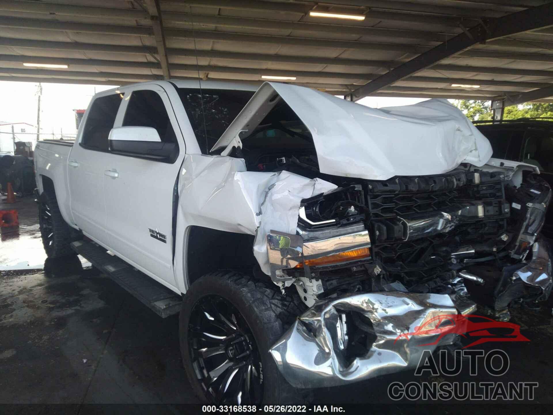 CHEVROLET SILVERADO 1500 2018 - 3GCUKREC8JG466128