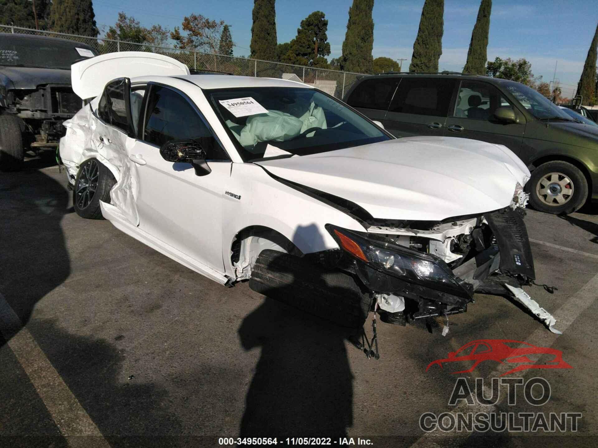 TOYOTA CAMRY 2021 - 4T1G31AK0MU559618