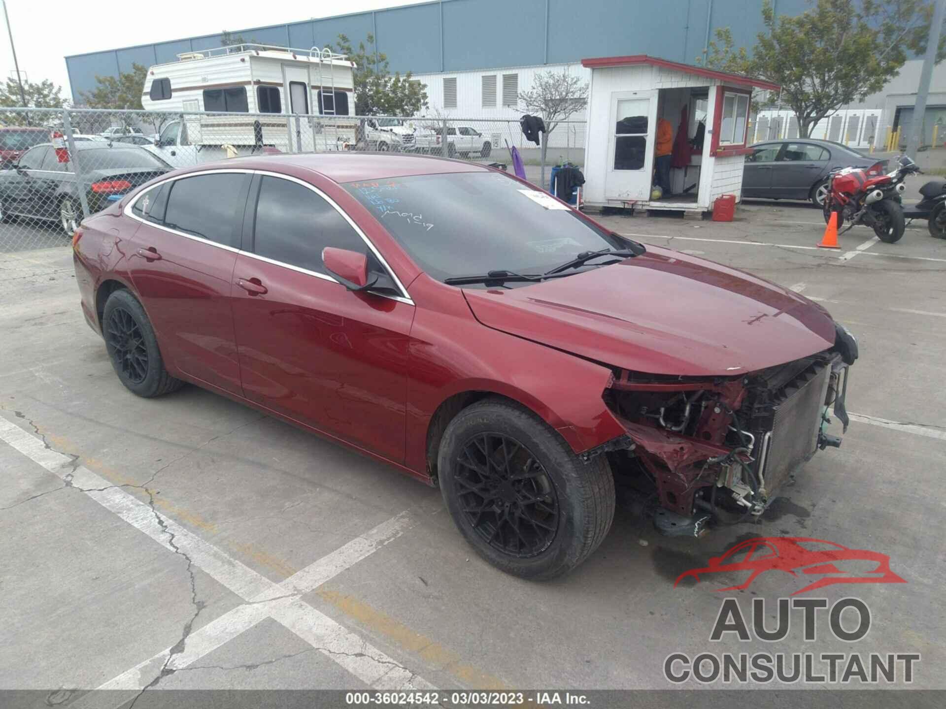 CHEVROLET MALIBU 2018 - 1G1ZD5ST5JF243231