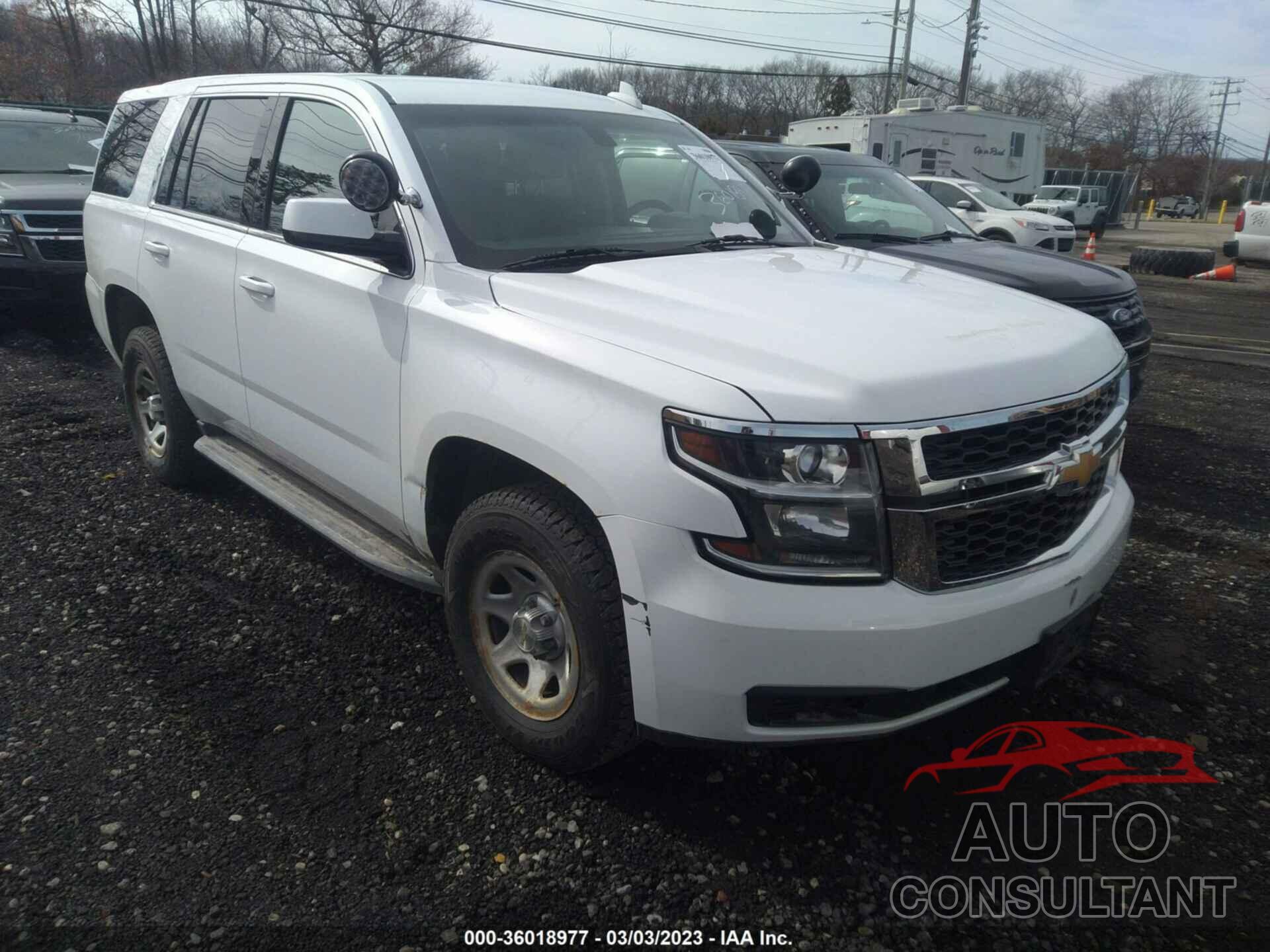 CHEVROLET TAHOE 2018 - 1GNSKFEC4JR253707