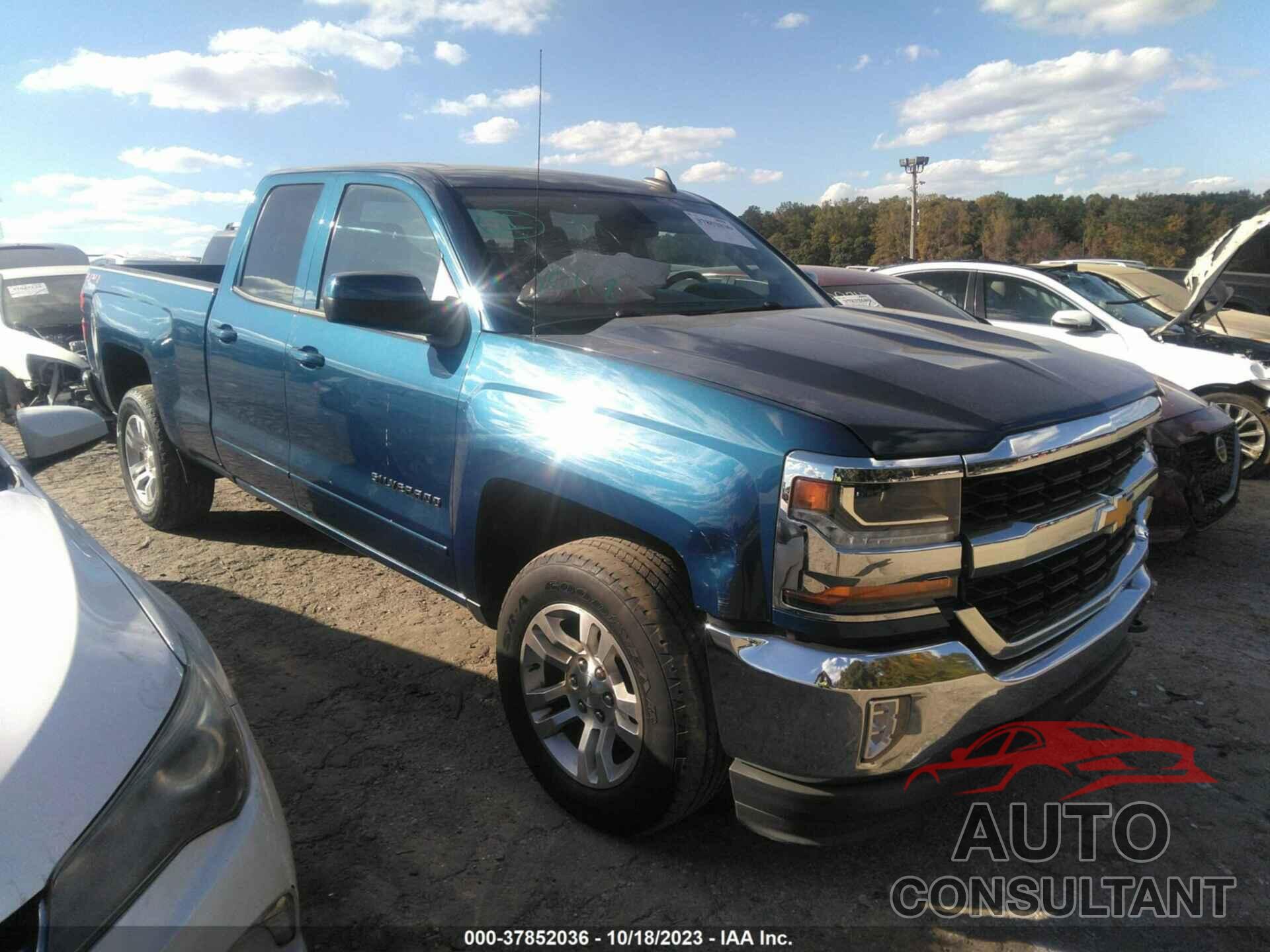CHEVROLET SILVERADO 1500 2018 - 1GCVKREH4JZ176632