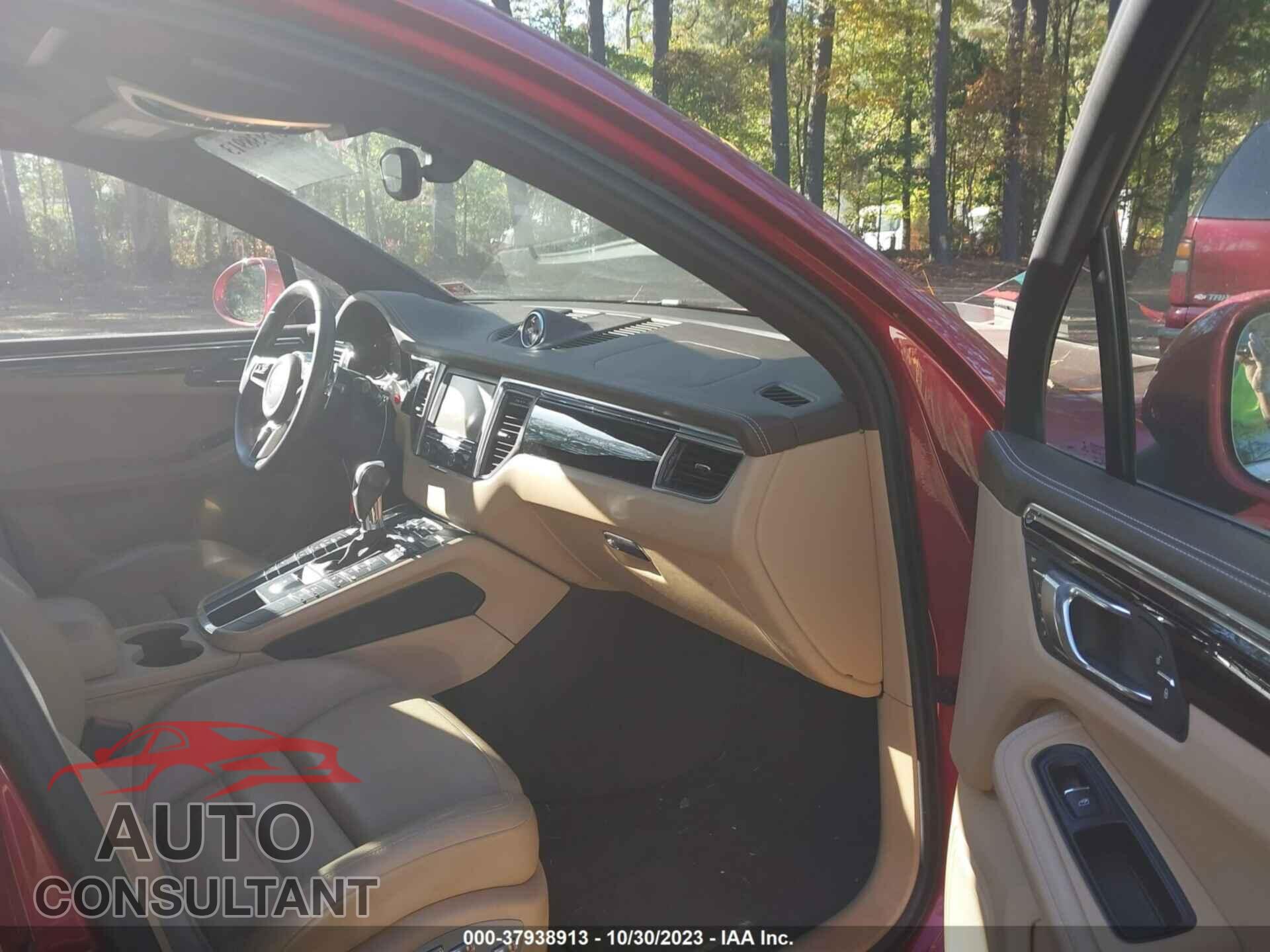 PORSCHE MACAN 2016 - WP1AB2A56GLB40565