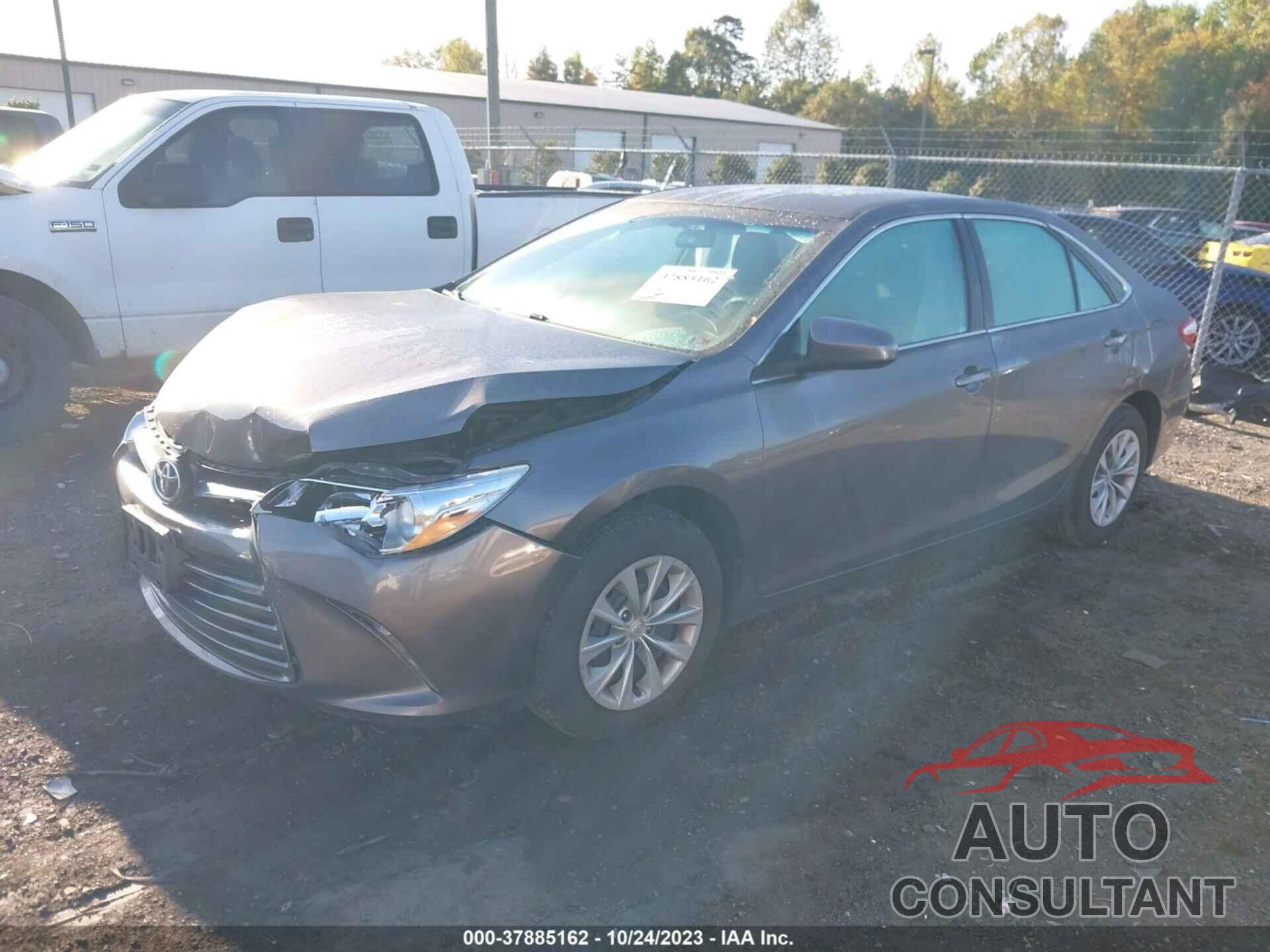 TOYOTA CAMRY 2016 - 4T4BF1FK2GR583939