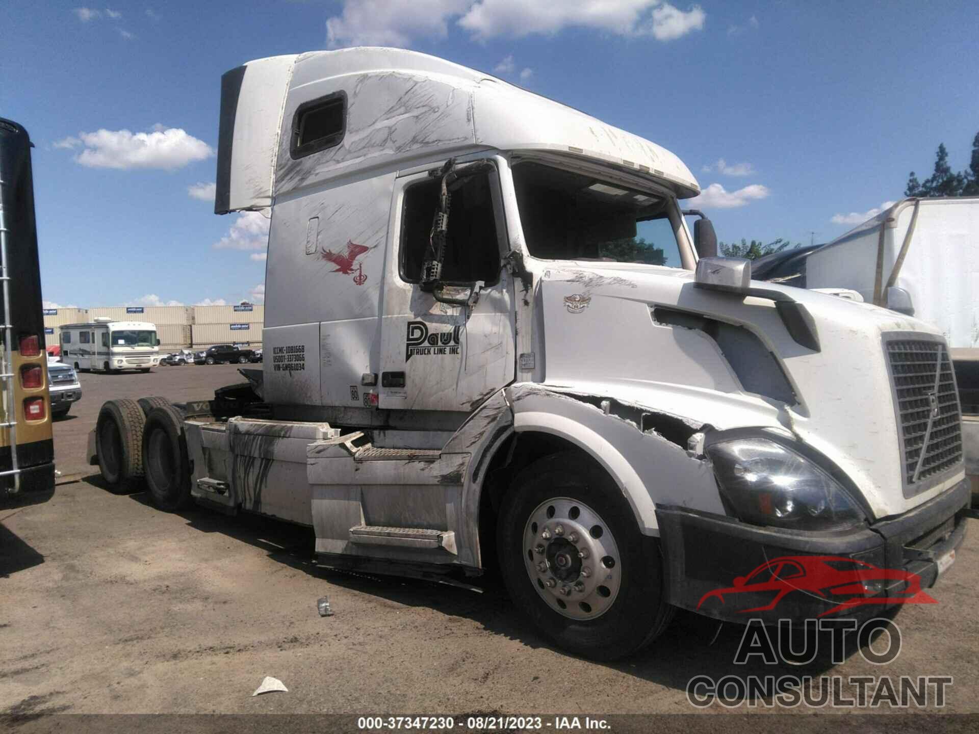 VOLVO VN 2016 - 4V4NC9EH7GN961034