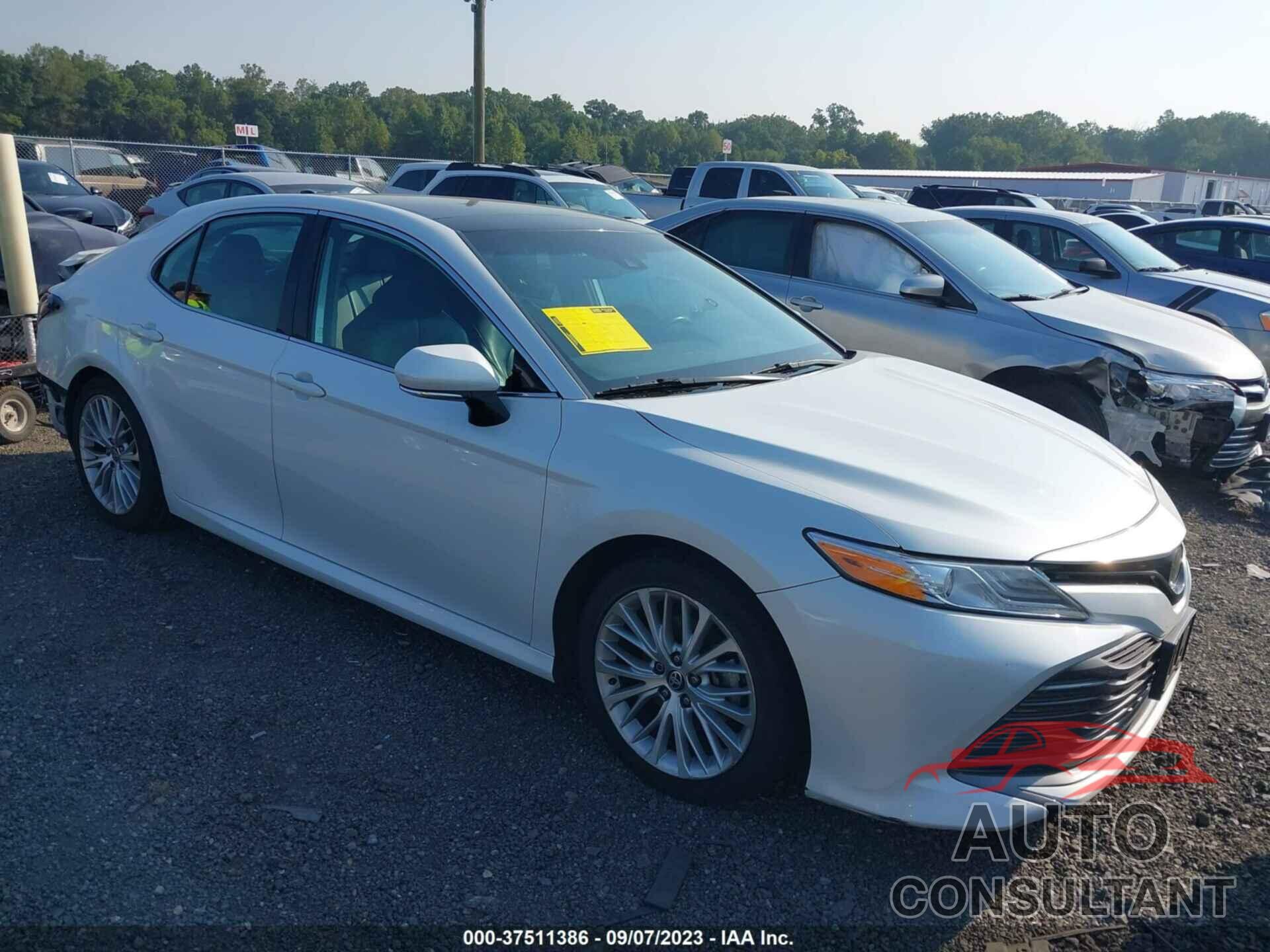TOYOTA CAMRY 2020 - 4T1F11AK0LU964877
