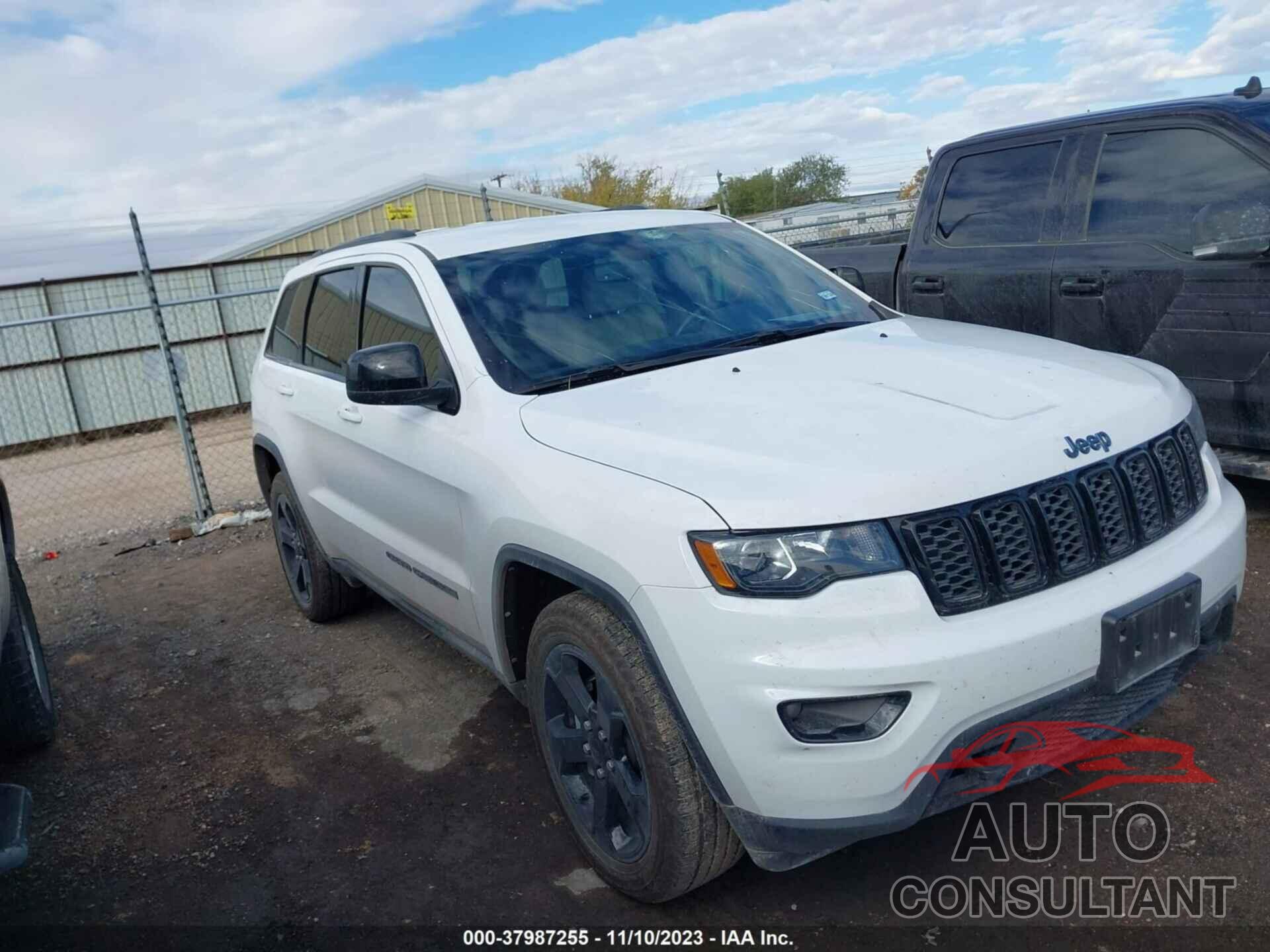 JEEP GRAND CHEROKEE 2018 - 1C4RJFAG1JC423351
