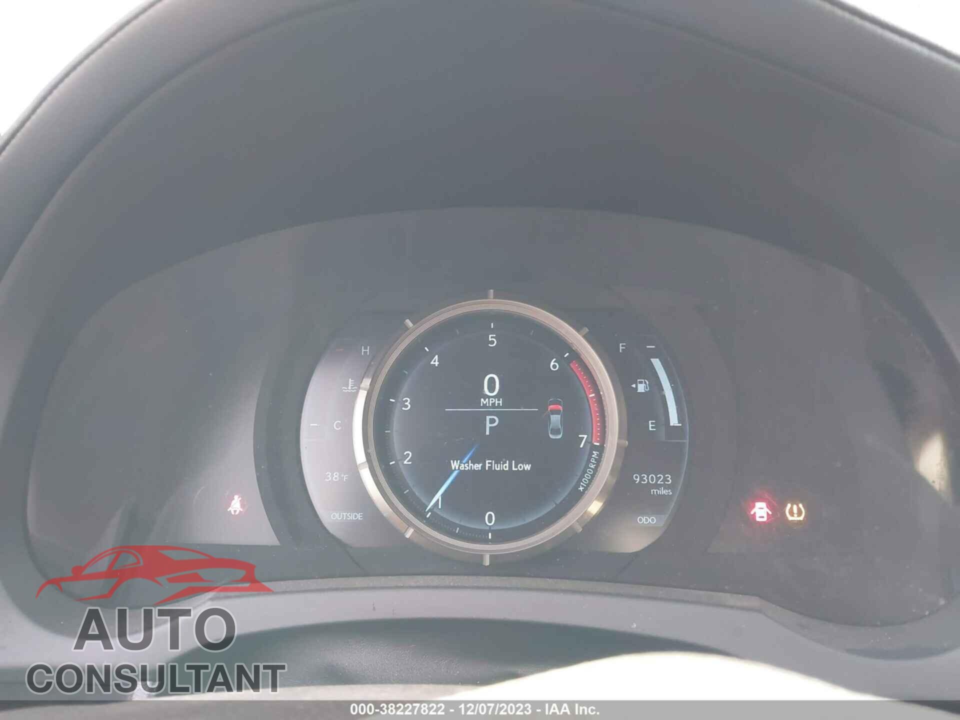 LEXUS IS 2016 - JTHBA1D29G5030293