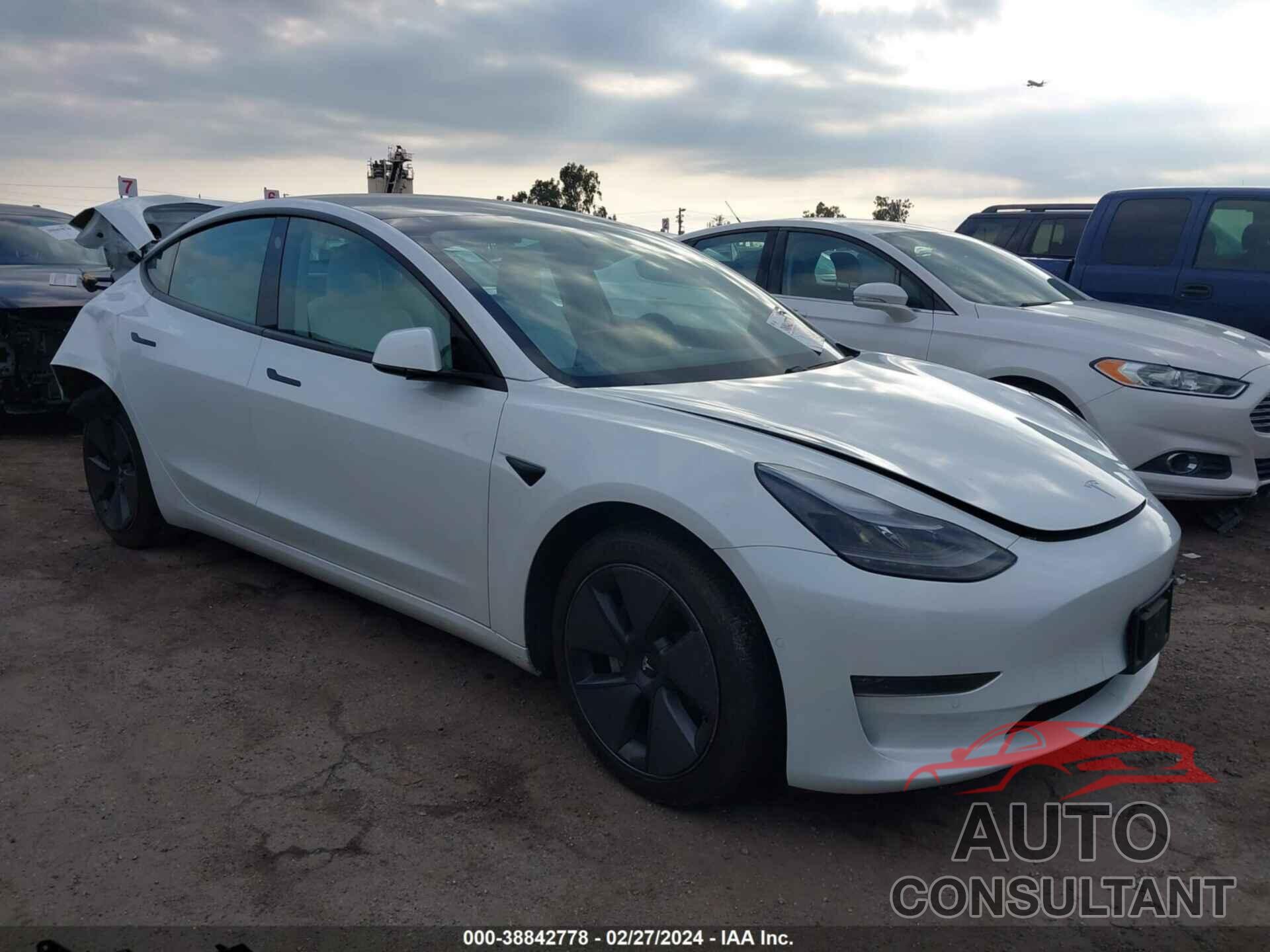 TESLA MODEL 3 2021 - 5YJ3E1EB3MF004338
