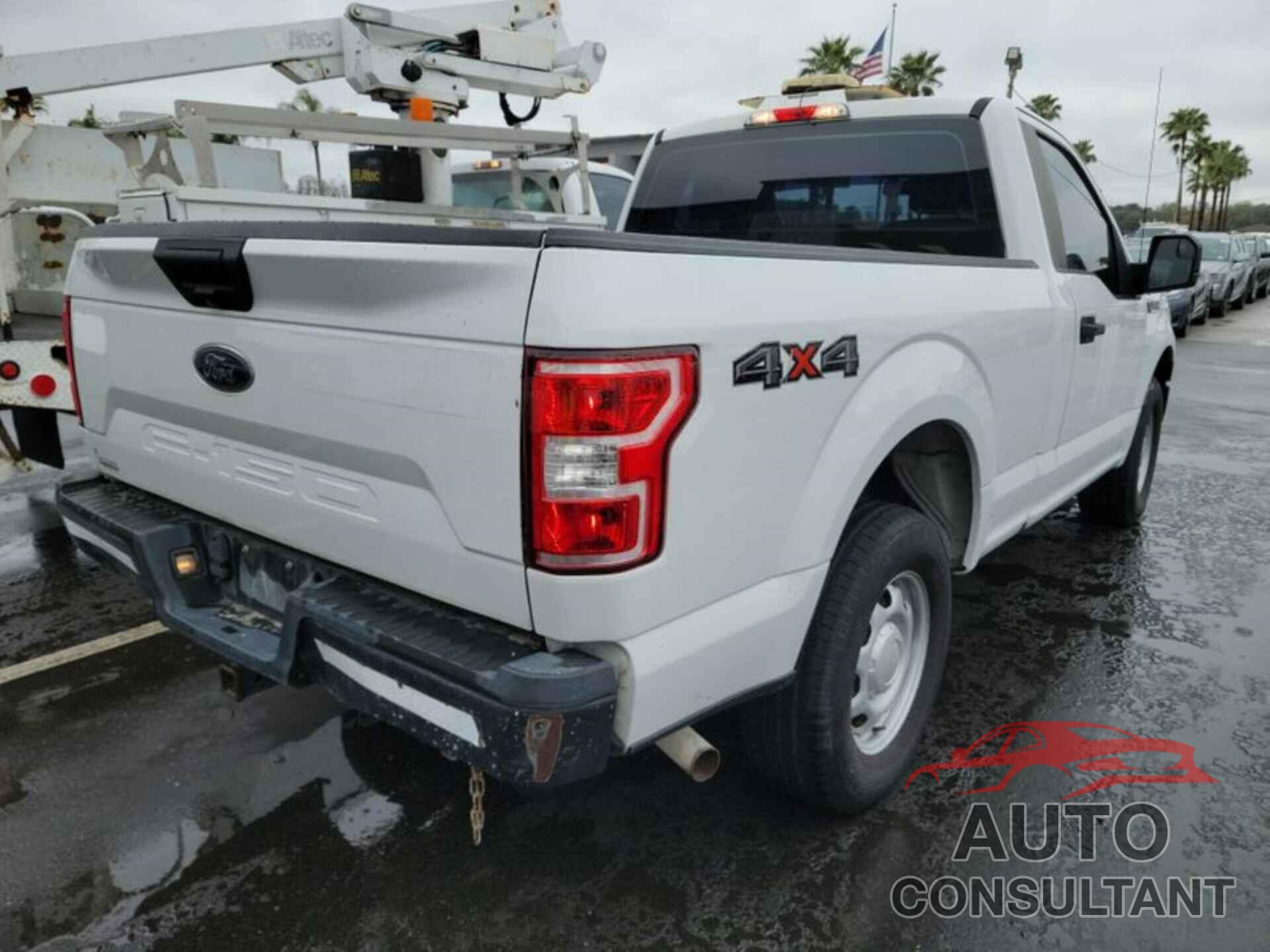 FORD F-150 2018 - 1FTMF1EB9JFA19841