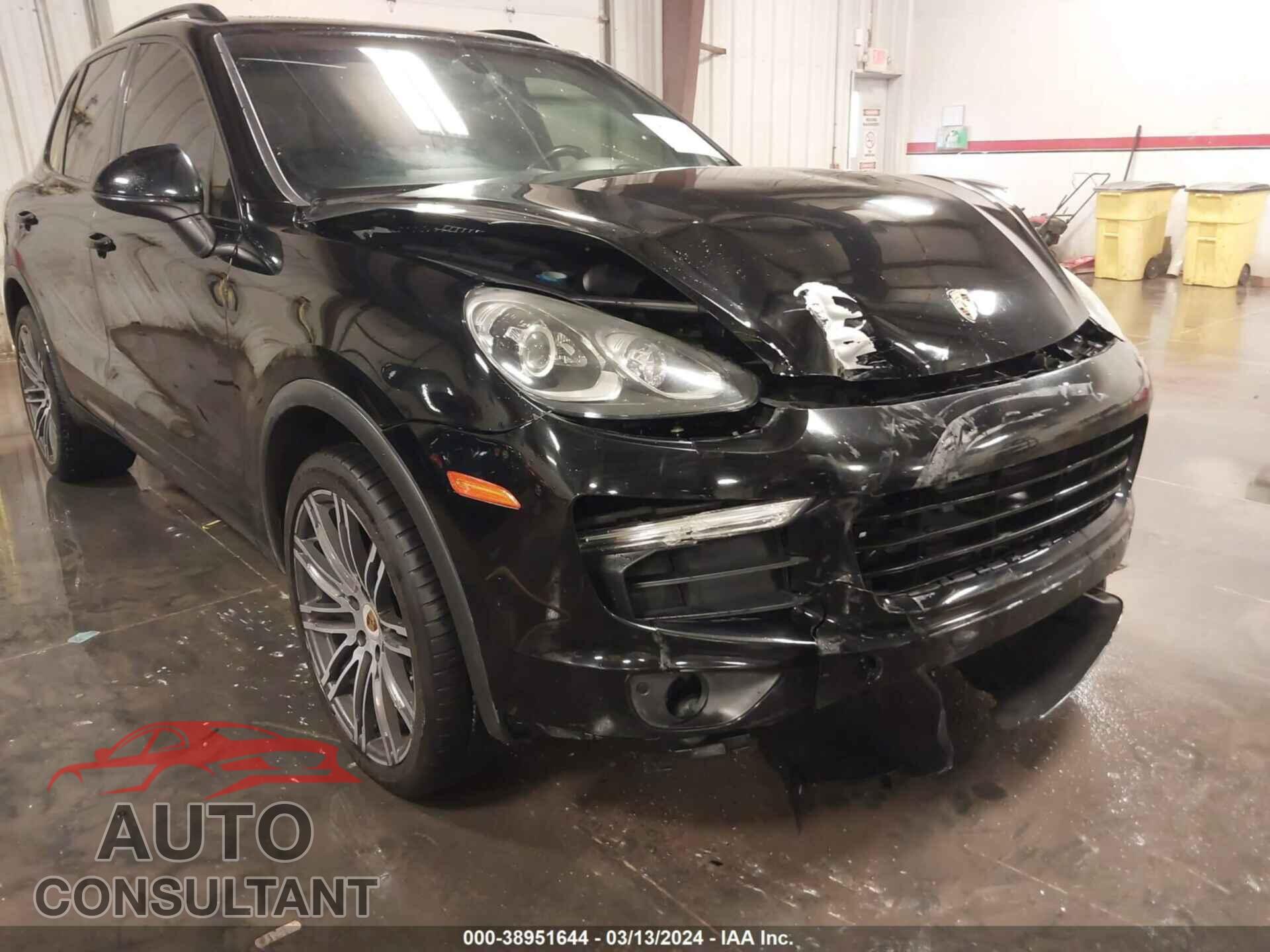 PORSCHE CAYENNE 2016 - WP1AA2A29GLA10708