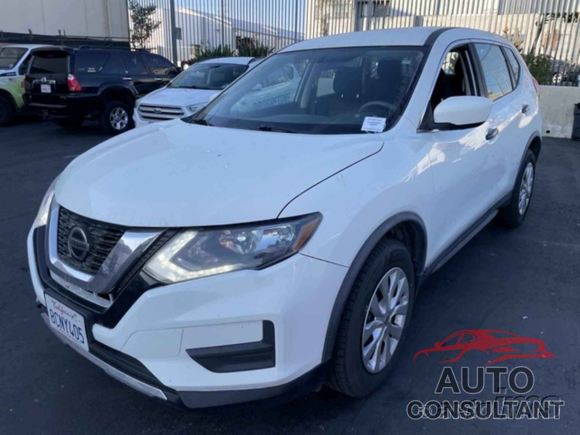 NISSAN ROGUE 2018 - KNMAT2MVXJP550151