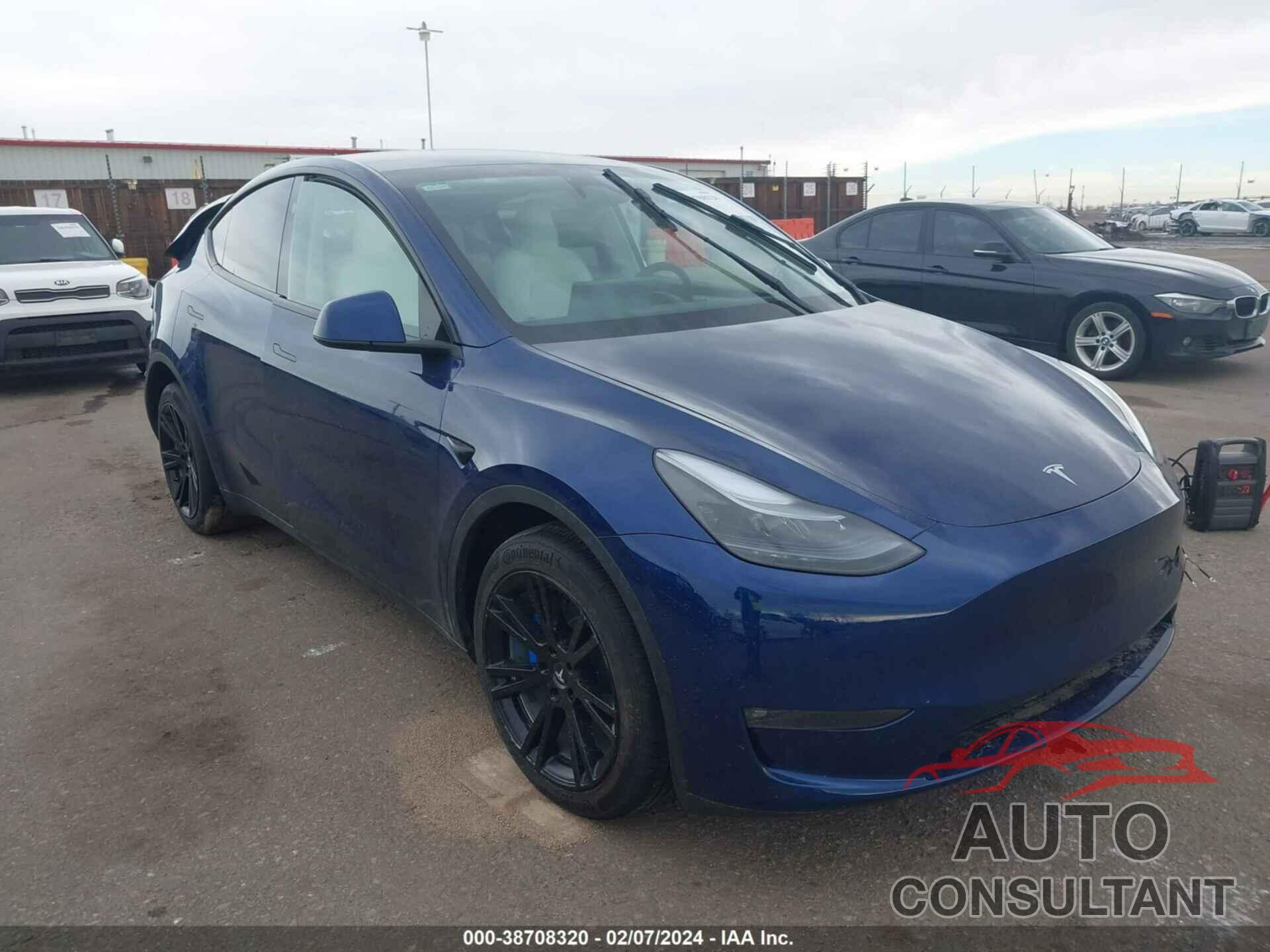 TESLA MODEL Y 2023 - 7SAYGDEE5PF806618