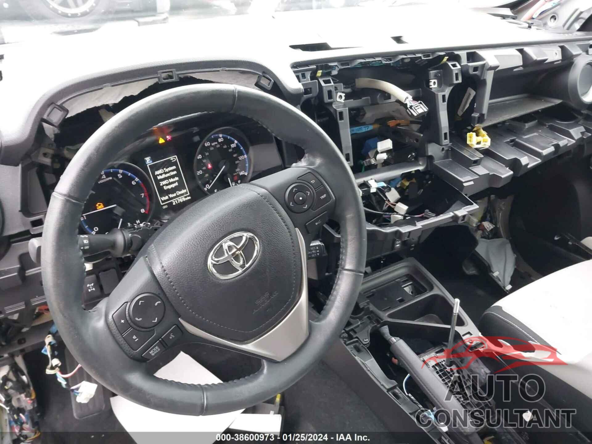 TOYOTA RAV4 2017 - 2T3RFREV8HW649454