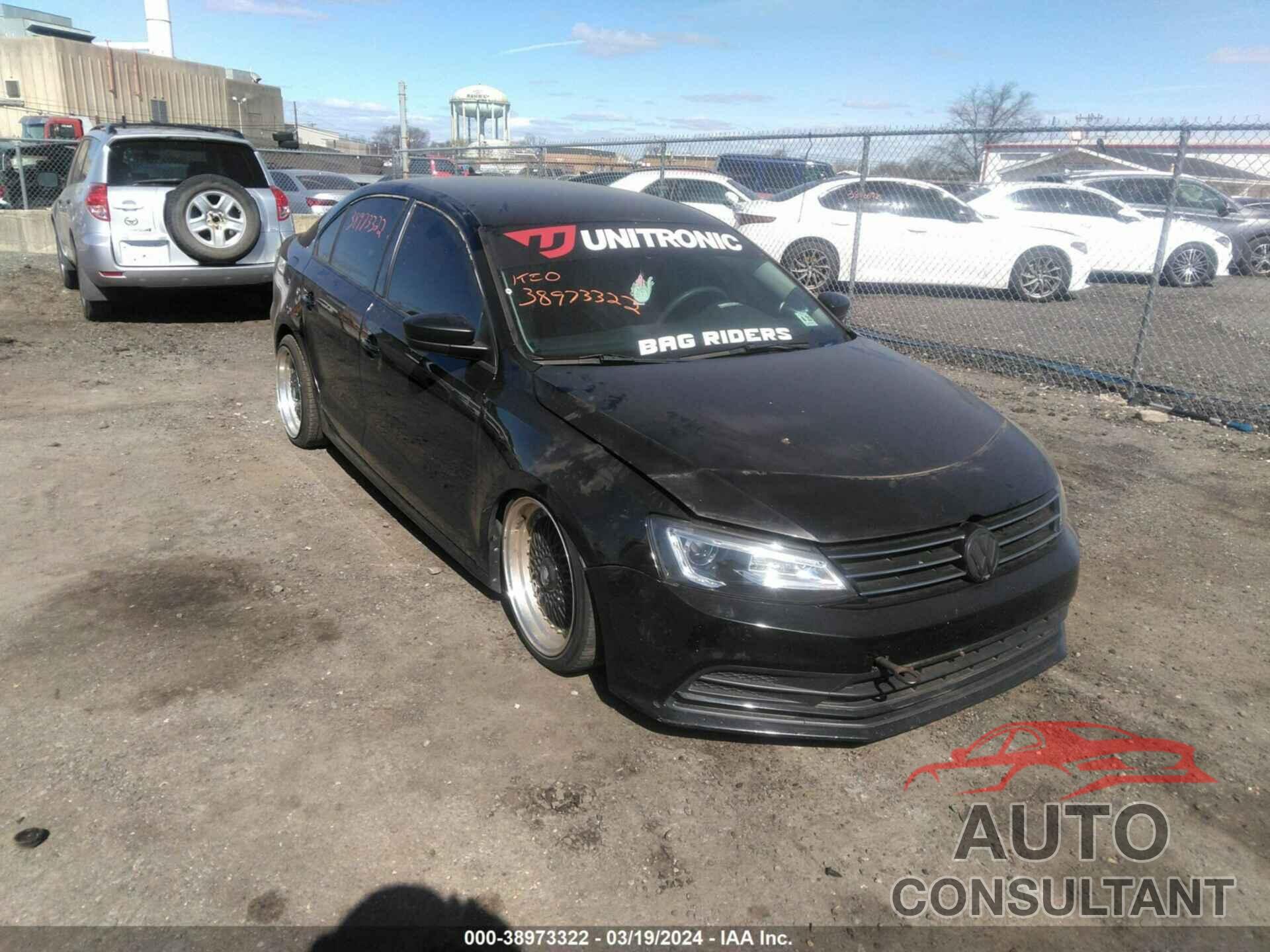 VOLKSWAGEN JETTA 2016 - 3VWD67AJ9GM265973