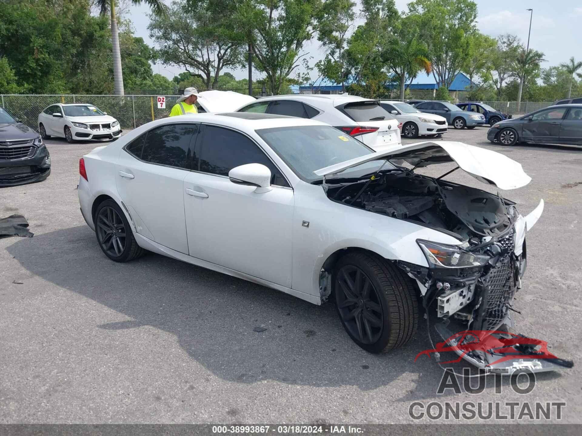 LEXUS IS 300 2019 - JTHBA1D27K5100639