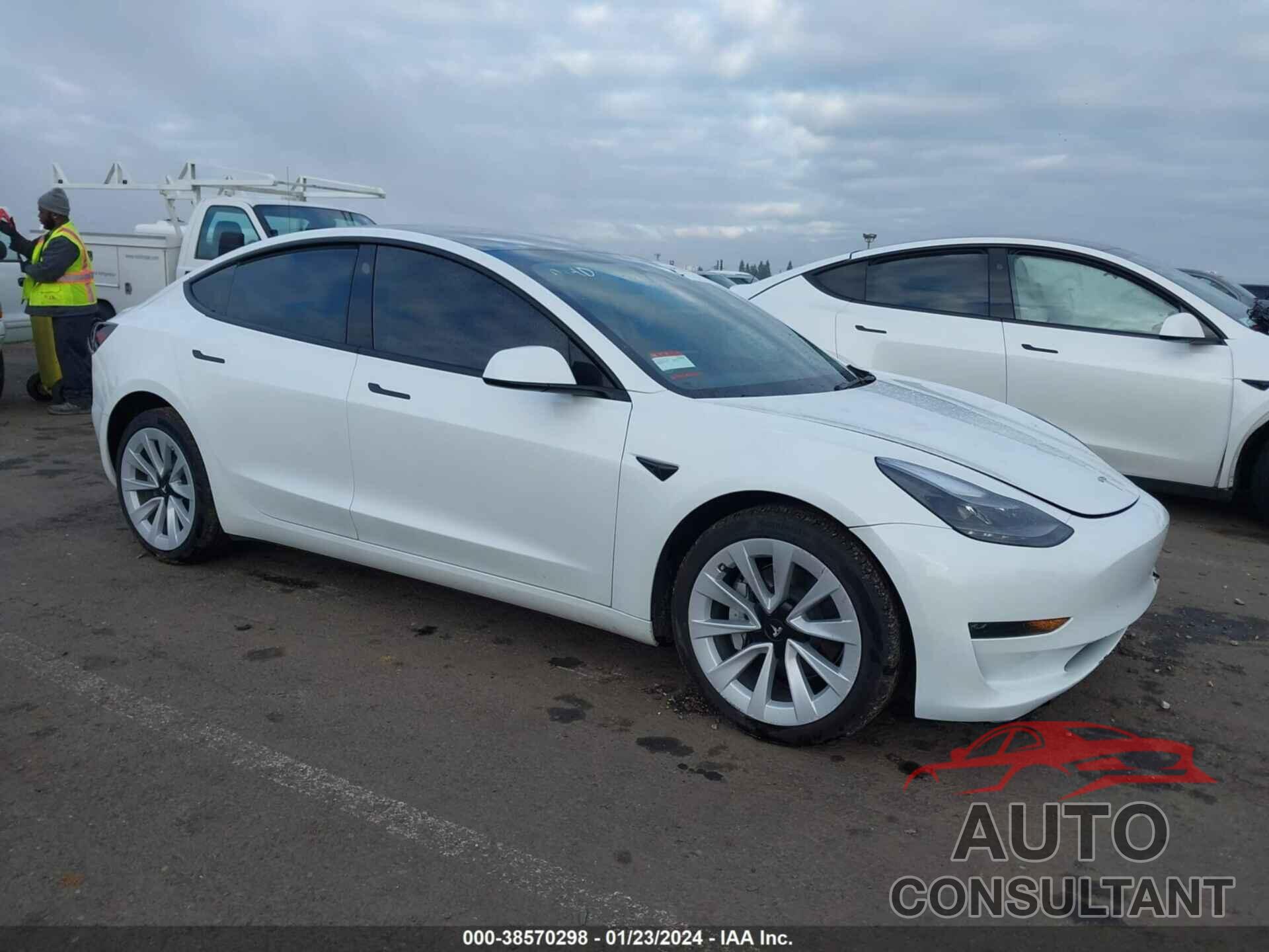 TESLA MODEL 3 2023 - 5YJ3E1EB5PF654129