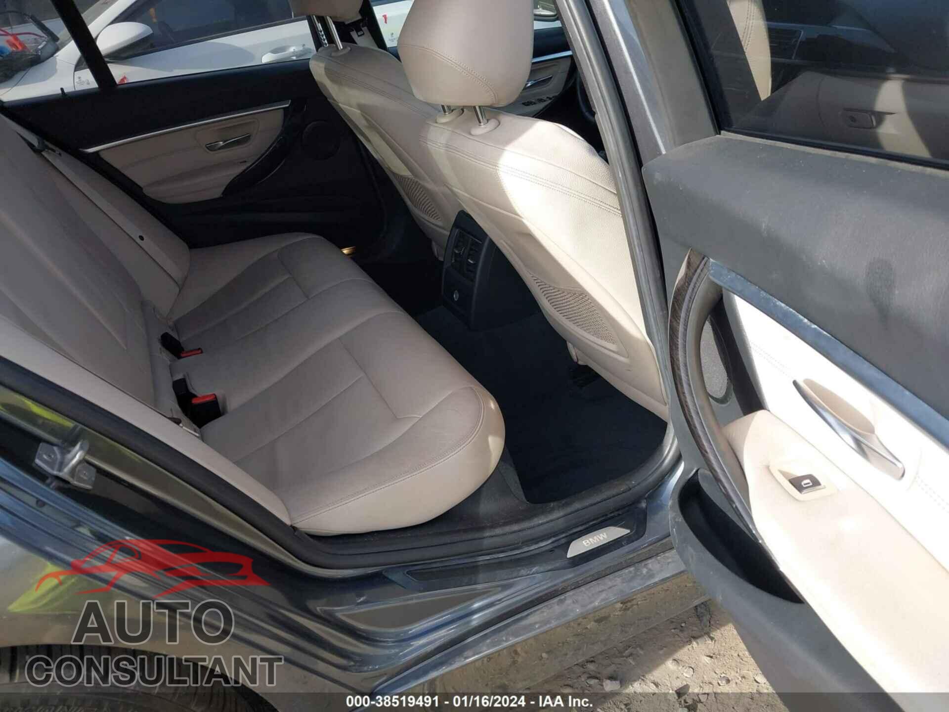 BMW 328I 2016 - WBA8E9G52GNU28558