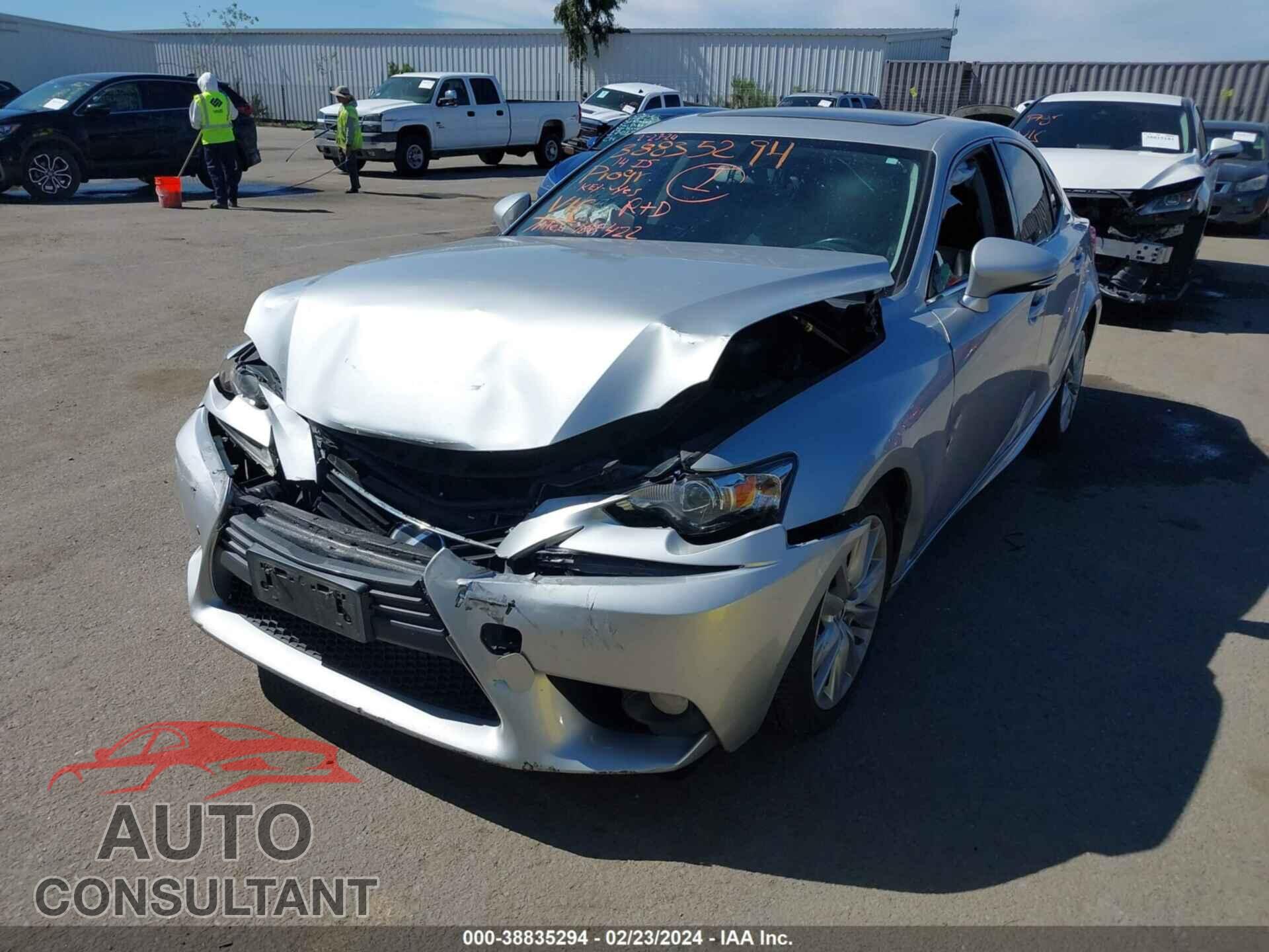 LEXUS IS 250 2014 - JTHBF1D20E5040192