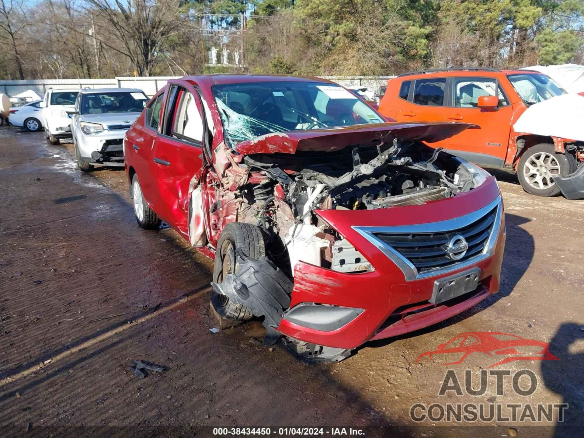 NISSAN VERSA 2017 - 3N1CN7AP4HL848466