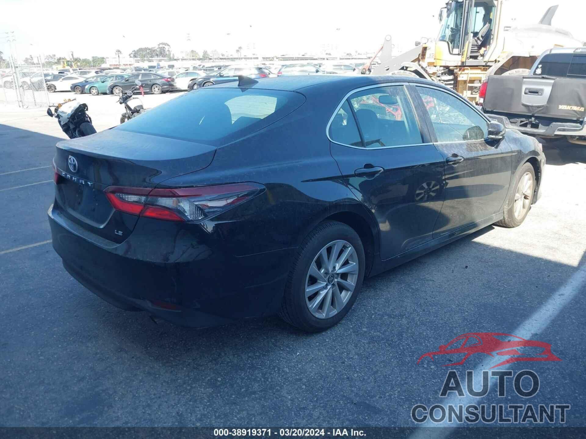 TOYOTA CAMRY 2023 - 4T1R11AK8PU132044